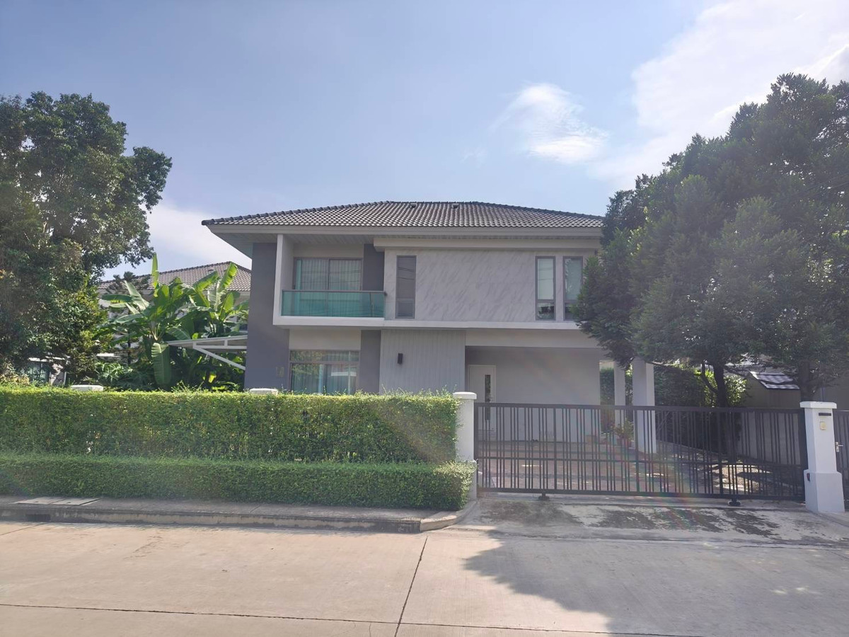 For RentHousePattanakan, Srinakarin : Single house for rent: Perfect Place 2 — New Krungthep Kreetha Road. Beautiful house ready to move in Near international schools / expressways / famous department stores, 2-storey detached house, modern style, on an area of ​​90 square meters, spacious us