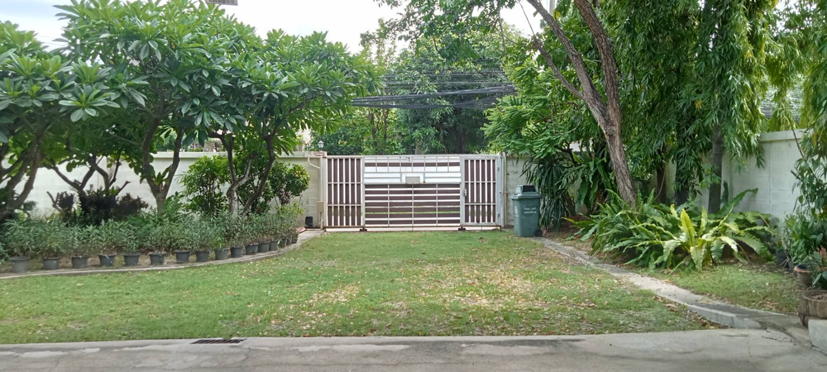 ขายบ้านแจ้งวัฒนะ เมืองทอง : 95269 - ขายบ้านเดี่ยวหลังใหญ่ 353 ตรว. สุขาประชาสรรค์ 1 ซอย 5 ปากเกร็ด นนทบุรี - ทำเลดี ใกล้ทางด่วน รถไฟฟ้า