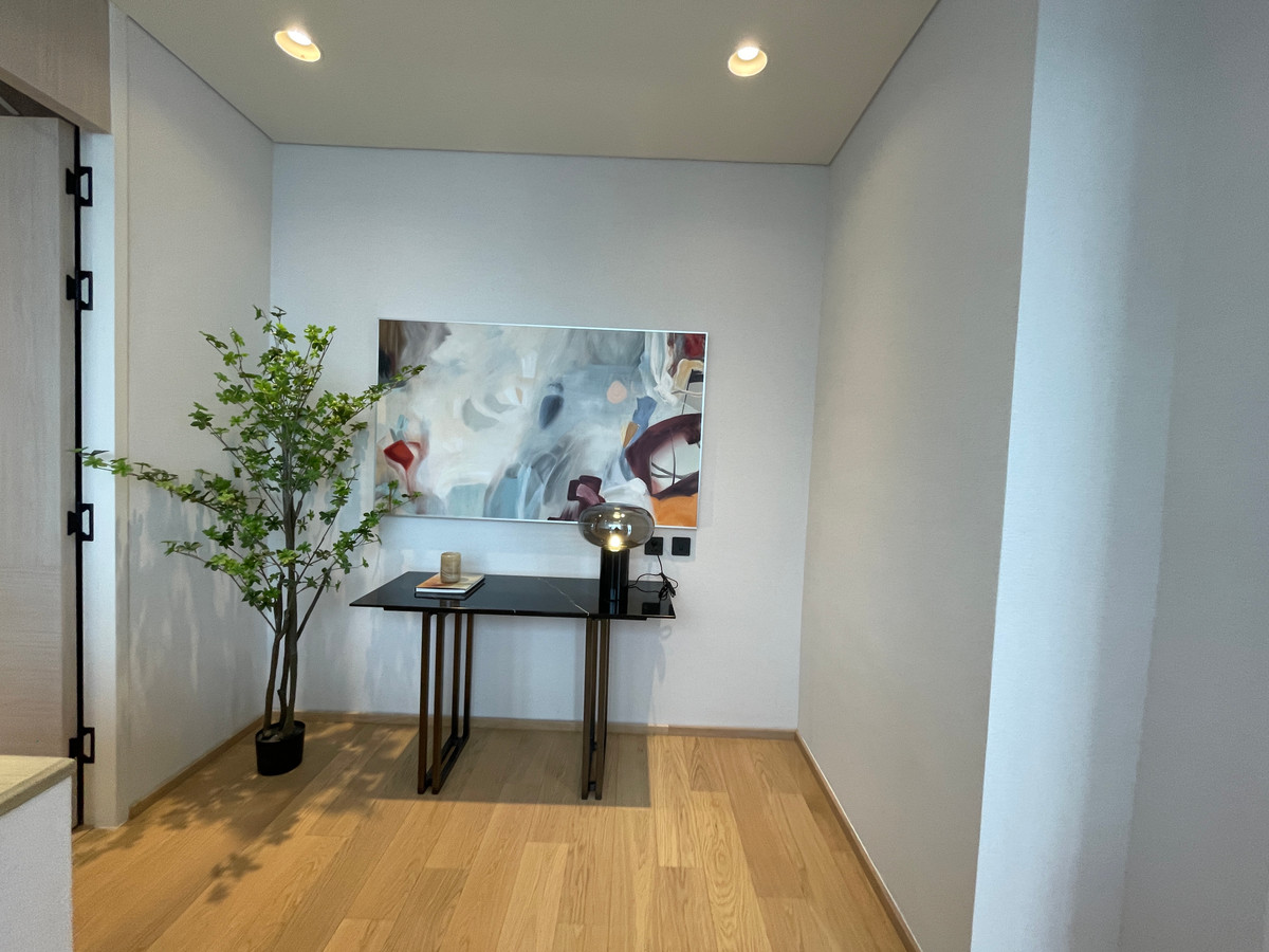 For SaleCondoRatchathewi,Phayathai : CONNER Ratchathewi | Super Luxury Penthouse, 3 floors, 270 degree view, near BTS Ratchathewi, the newest Super Luxury condo from The Creators HQ, outstanding with the Vertical Forest concept - an 80 meter high sky garden planted with over 145,987+ trees, 