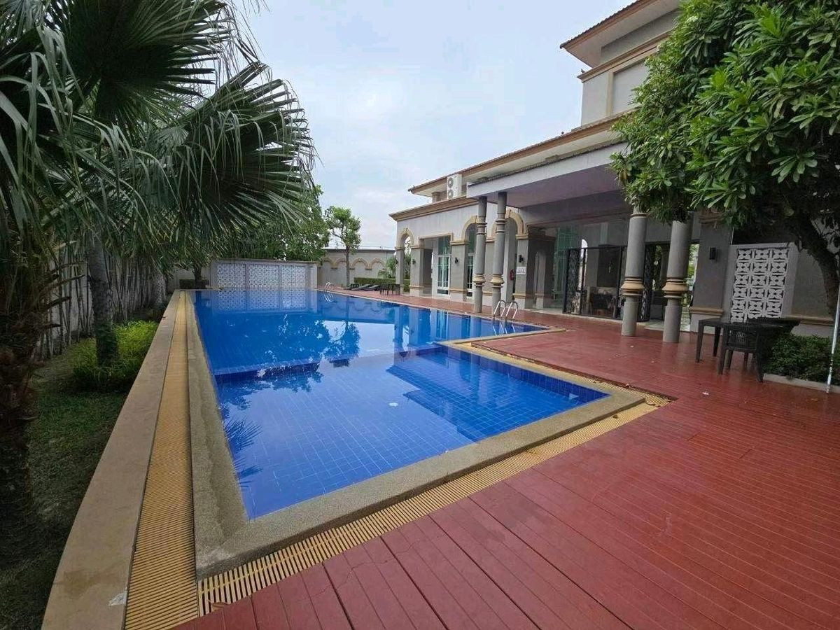 For SaleHouseLadkrabang, Suwannaphum Airport : Casa Grand On Nut-Wong Wian, located on Sukhaphiban 2 Road and On Nut Expressway Road.