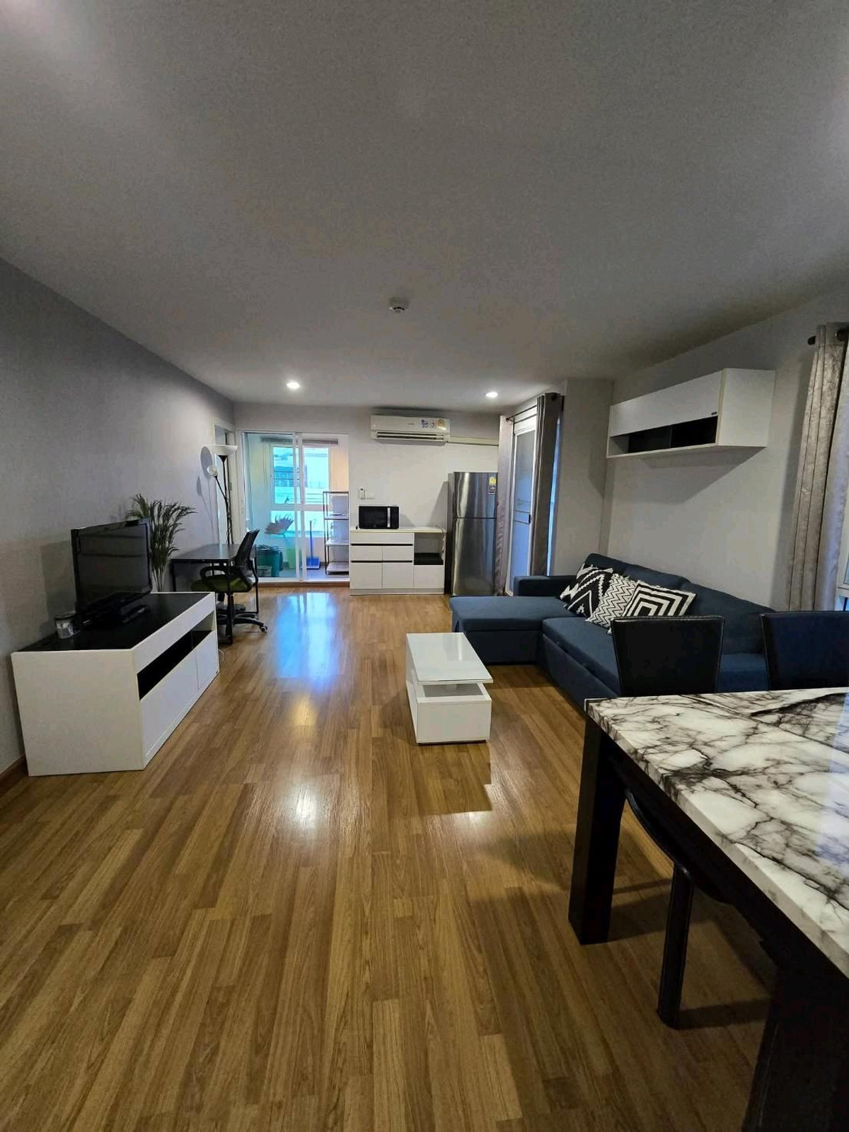 ให้เช่าคอนโดอ่อนนุช อุดมสุข : 🚶‍♂️ ทำเล : เดิน 700 ม. ถึง BTS อ่อนนุช, ใกล้ทางด่วน สุขุมวิท 50