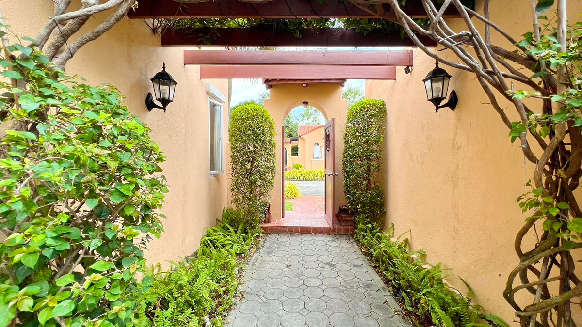 For SaleHousePattaya, Bangsaen, Chonburi : Single-storey house for sale in Amata Spring Country Club golf course.