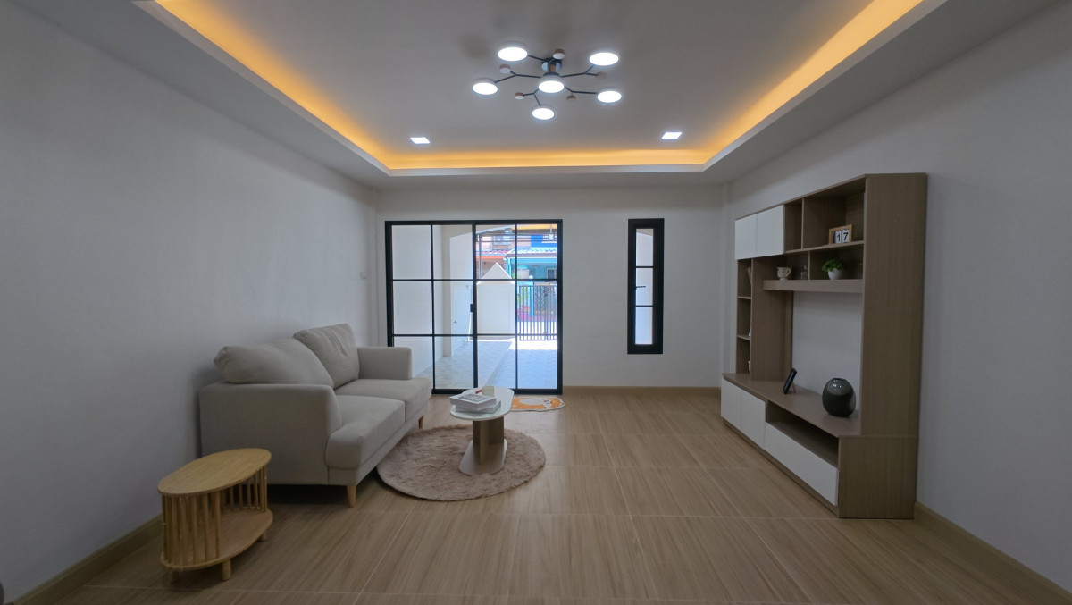 ขายทาวน์โฮมนวมินทร์ รามอินทรา : ขายทาวน์เฮ้าส์/ทาวน์โฮม เค.ซี. คลัสเตอร์ รามอินทรา - ซาฟารี รีโนเวทใหม่ สามวาตะวันตก เขต คลองสามวา กรุงเทพ CX-147995