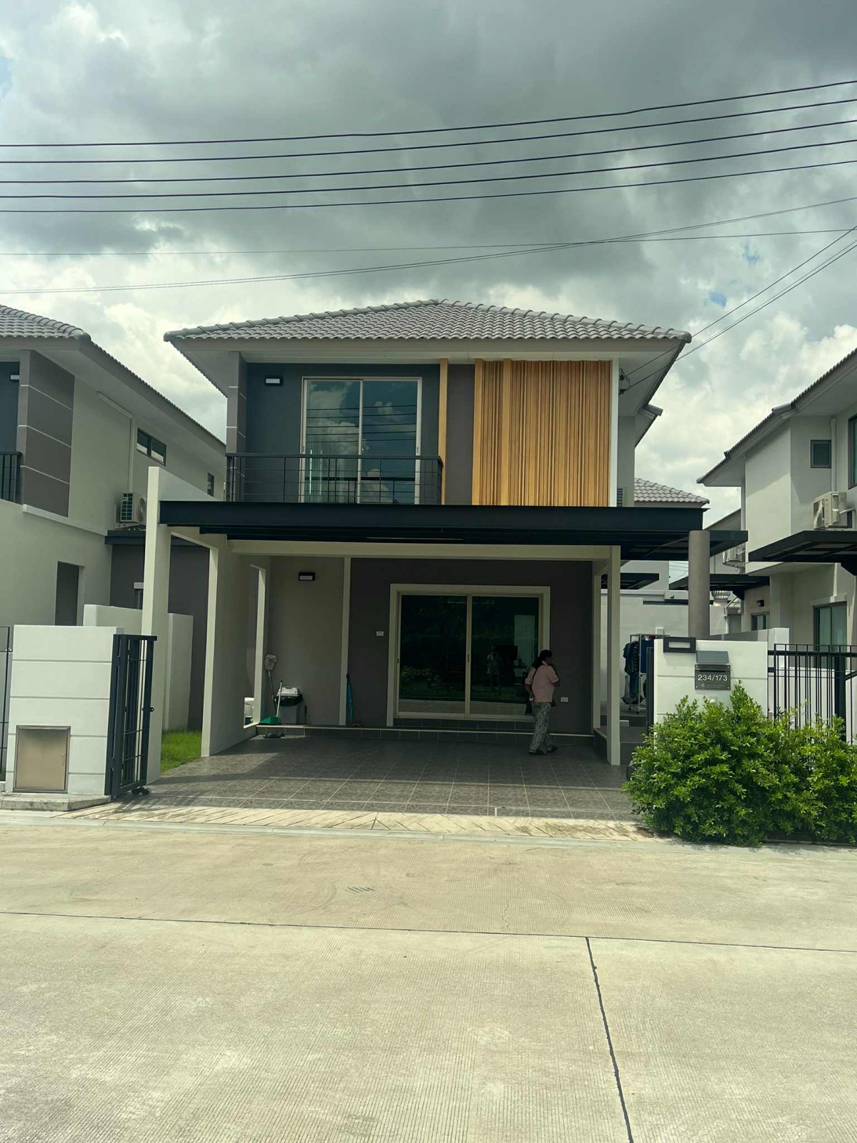 ให้เช่าบ้านพัทยา บางแสน ชลบุรี สัตหีบ : ให้เช่า บ้านเดี่ยว สวย ใกล้เมืองพัทยา และโรงเรียนนานชาติ เฟอร์ครบ พร้อมอยู่