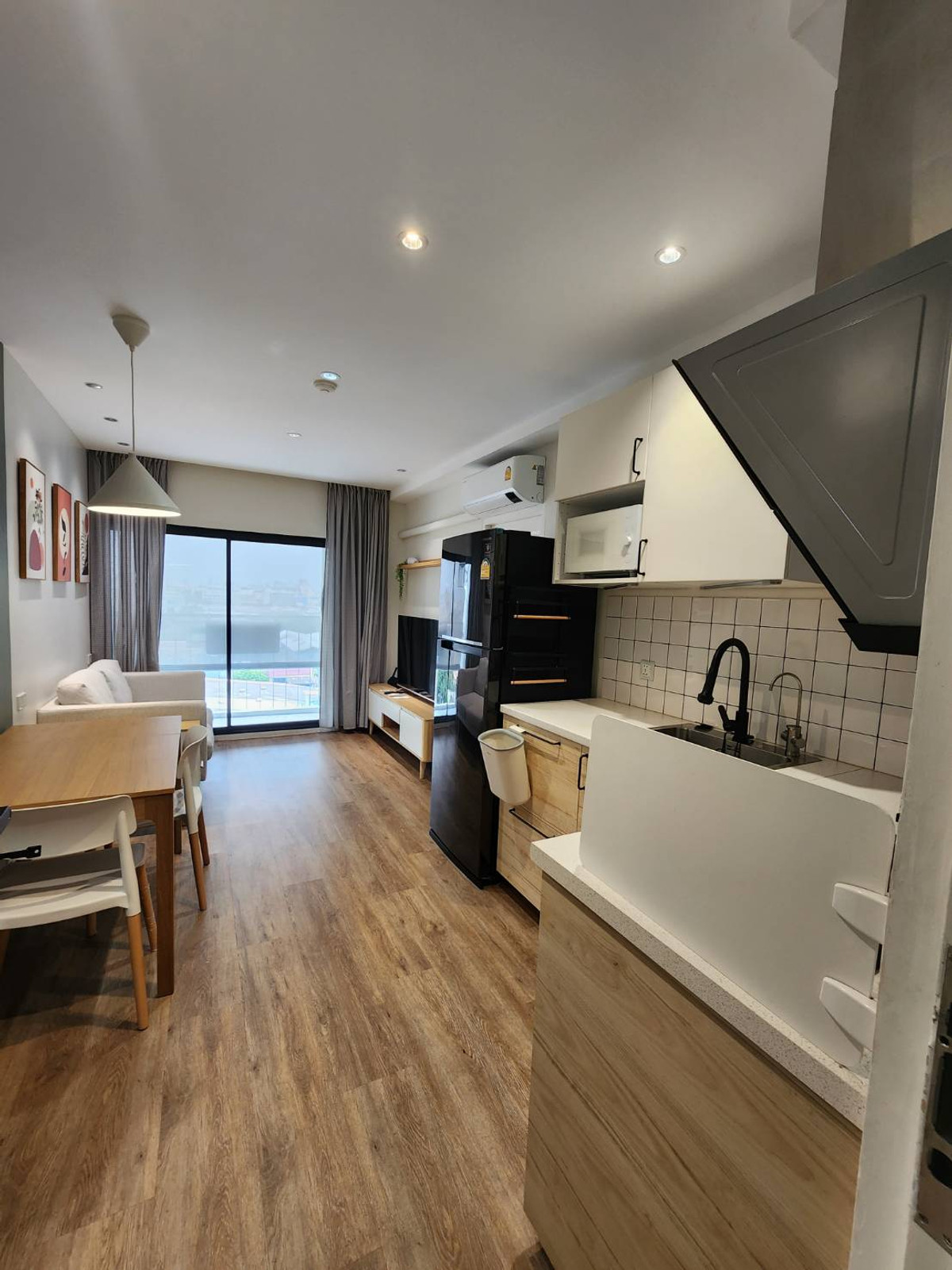 For SaleCondoRama9, Petchburi, RCA : Near MRT Rama 9