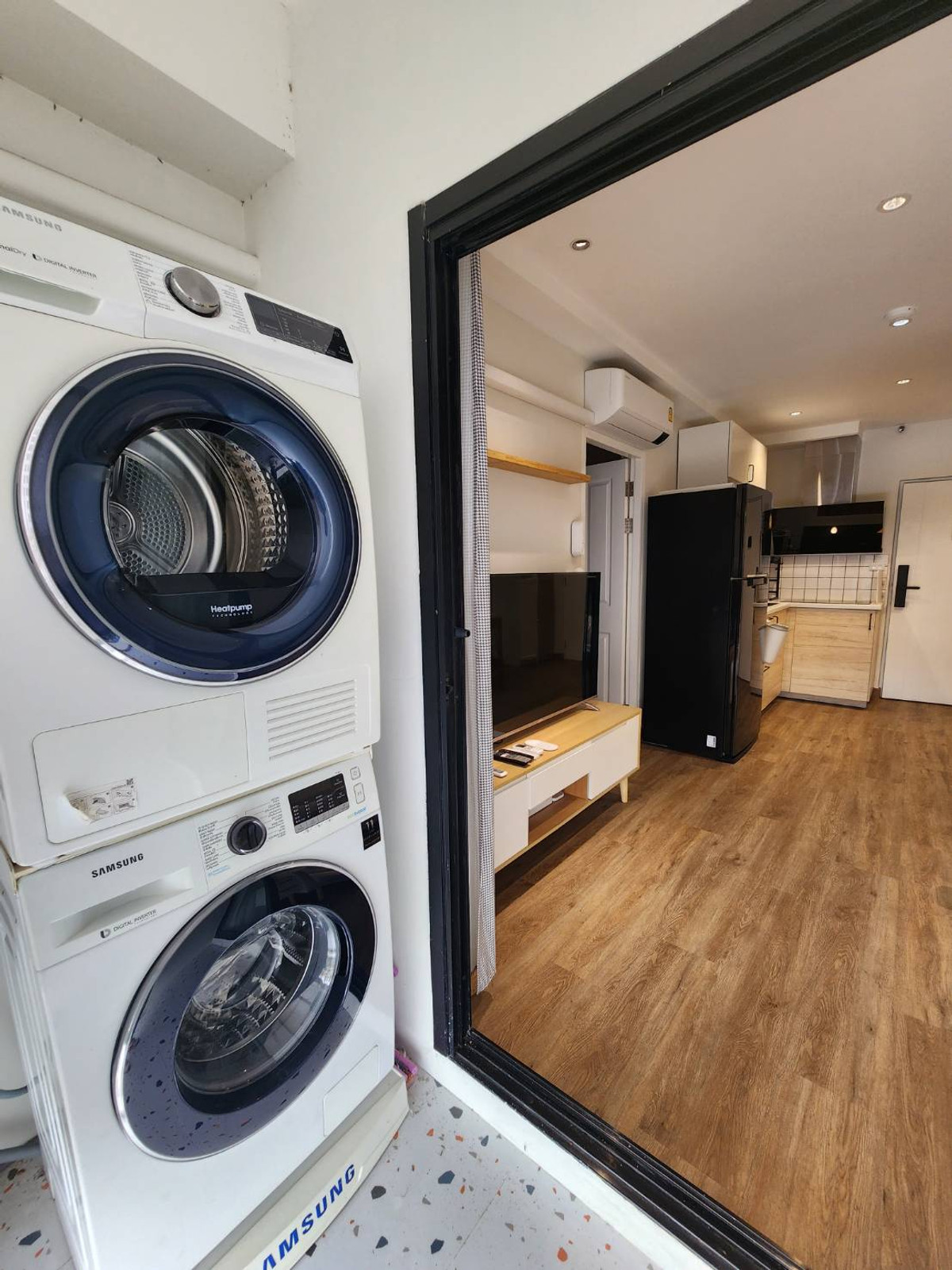 For SaleCondoRama9, Petchburi, RCA : Near MRT Rama 9