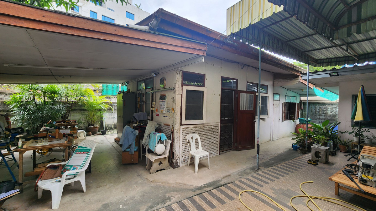 For SaleHouseBang Sue, Wong Sawang, Tao Pun : 95346 - 2-story detached house for sale, Soi Supha Ruam 44, Prachachuen Road, Bang Sue Subdistrict, Dusit District, Bangkok.