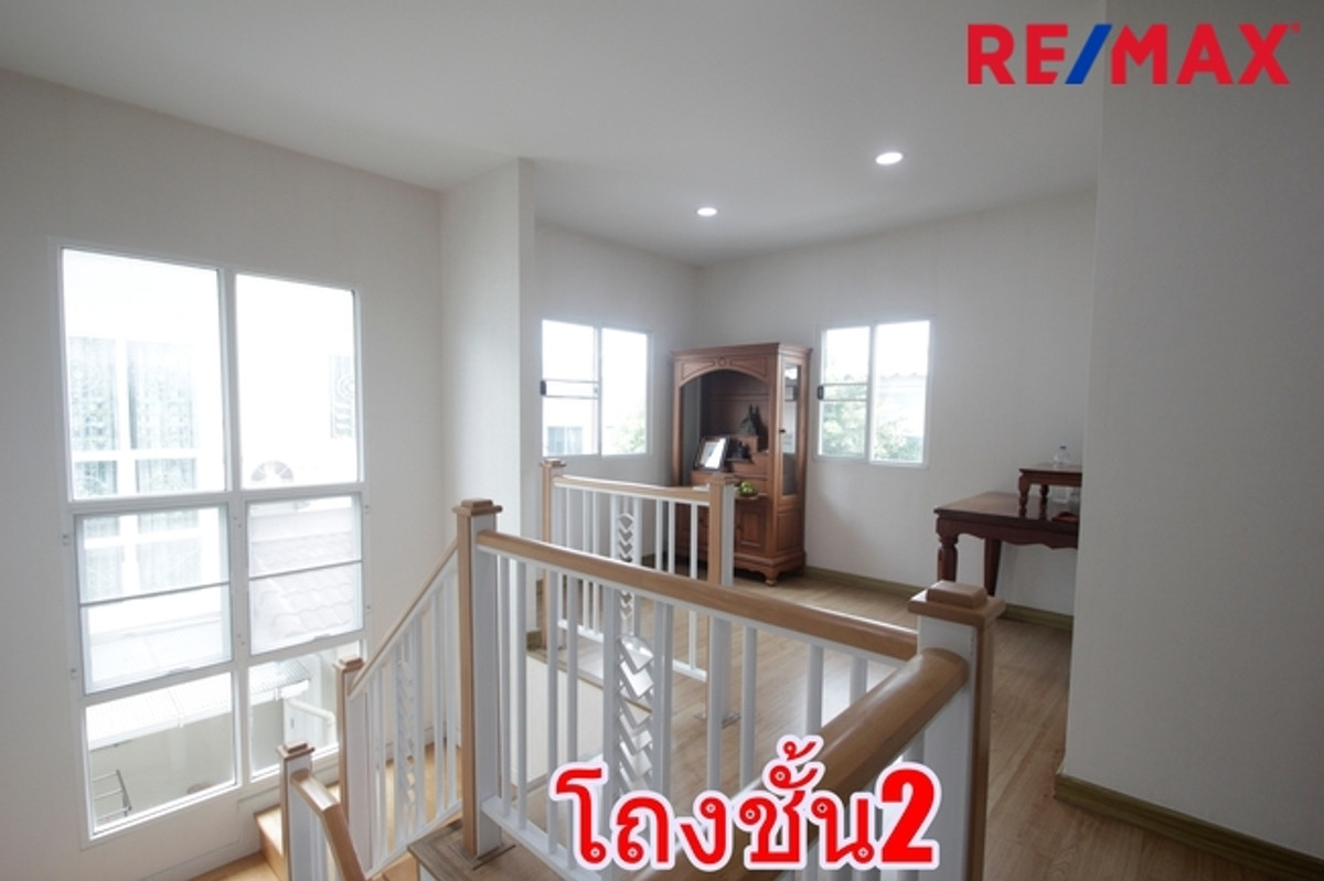 For SaleHousePhutthamonthon, Salaya : Single house for sale, Passorn Phetkasem Sai 4, Pinklao, new house, never lived in, selling at a loss, complete with real wood furniture throughout, air conditioner, refrigerator, light curtains, 61.9 square meters, beginning of the project.