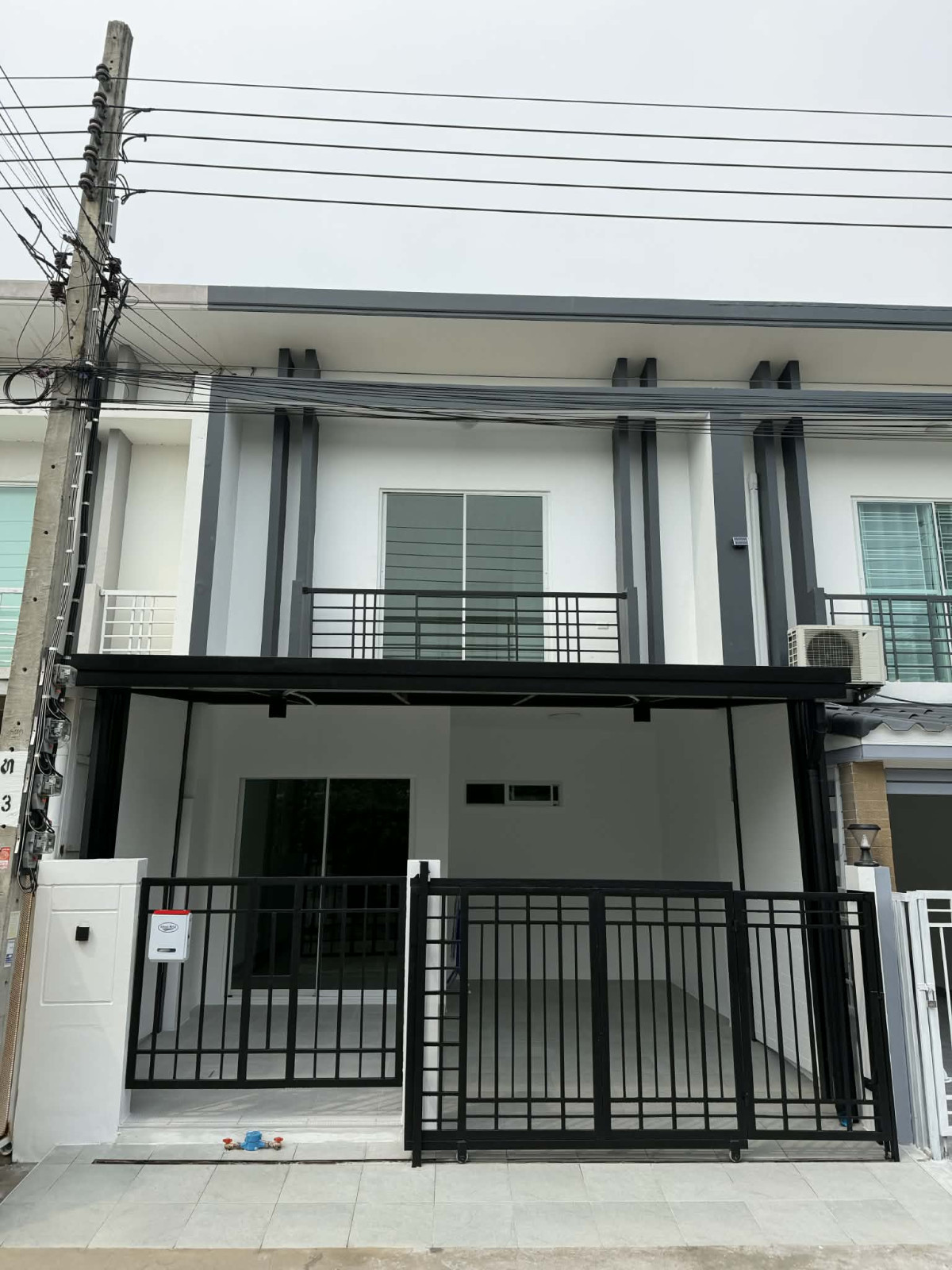 For SaleTownhomeBang kae, Phetkasem : For Sale Townhouse/Townhome  , Pruksa Town Phetkasem 81 , wide frontage , newly renovated , Nong Khaem , Nong Khaem , Bangkok ,  CX-147198