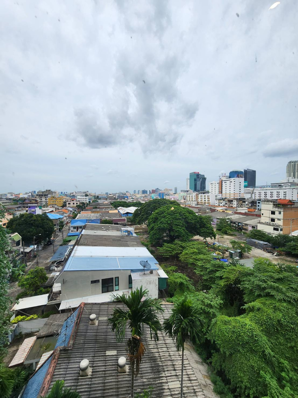 For SaleCondoRama9, Petchburi, RCA : Near MRT Rama 9