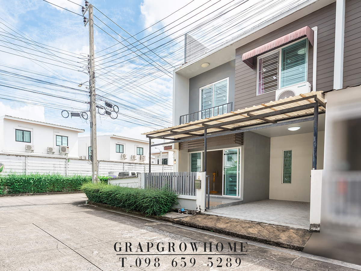 ขาย / ให้เช่า เดอะ คัลเลอร์ส เลชเชอร์ บางนา กม.8 ทาวน์โฮม 2 ชั้นสไตล์บ้านแฝด บ้านใหม่เจ้าของไม่เคยอยู่ 4 ห้องนอน ใกล้เมกะบางนาเพียง 5 นาที  Loading...