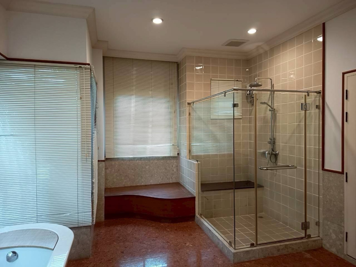 ให้เช่าบ้านบางนา แบริ่ง ลาซาล : ให้เช่า‼️บ้านเดี่ยว เนื้อที่ 351 ตร.ว. ซอยลาซาน ถนนสุขุมวิท 107  บางนา  กรุงเทพฯ  รีโนเสทใหม่  สวยกิ๊ก📌