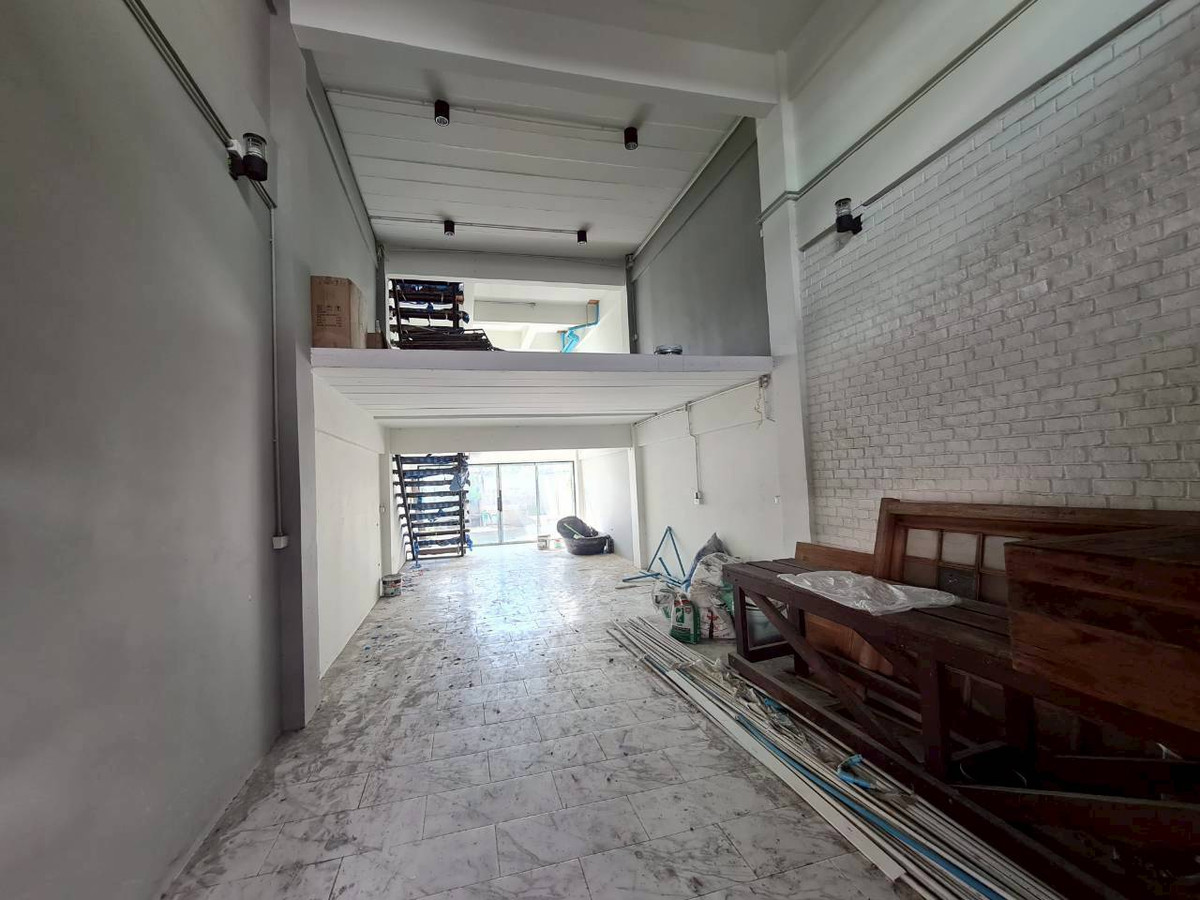 ขายอาคารพาณิชย์นนทบุรี บางใหญ่ บางบัวทอง : 87970 - ขายตึกแถว 4 ชั้น พร้อมชั้นลอยและดาดฟ้า ทำเลทอง การเดินทางสะดวก ใกล้ MRT สายสีชมพู สถานีสามัคคี #ถนนสามัคคี #ท่าทราย #นนทบุรี