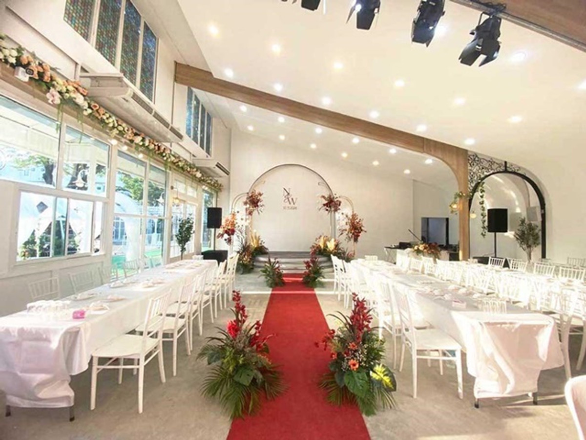 For RentShop HouseRathburana, Suksawat : Pracha Uthit-WatKhuSang Rd. near Big C Food Place Bangkok 2-story wedding venue for rent with 3packa