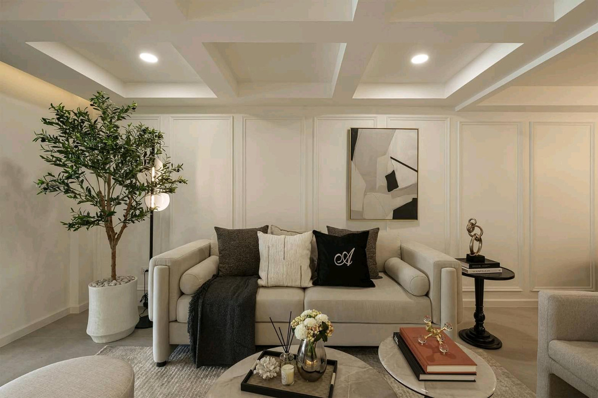 For SaleTownhomeSukhumvit, Asoke, Thonglor : 🔥🔥🔥Modern French Classic in a quiet village but in the heart of the city — near Ekamai & Thonglor✨💚💚💚