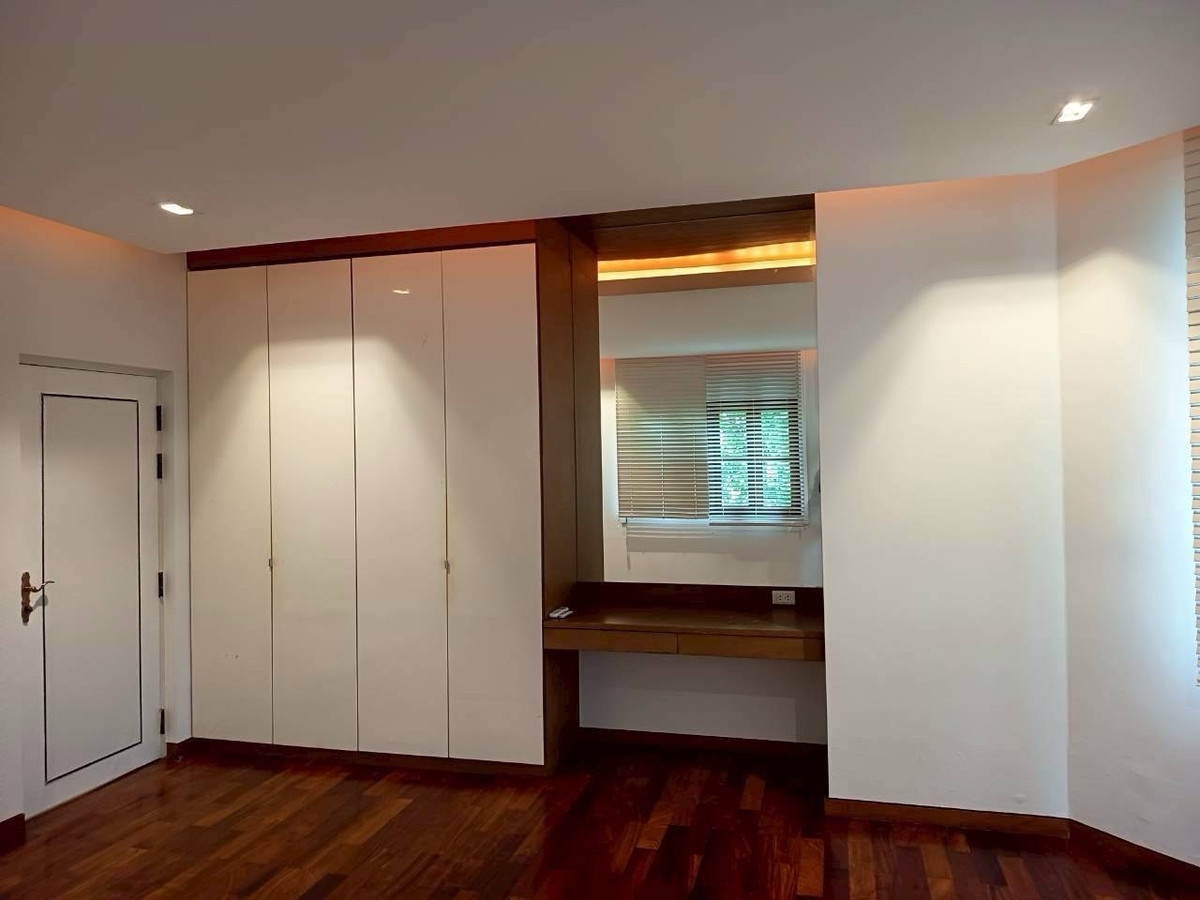 ให้เช่าบ้านบางนา แบริ่ง ลาซาล : ให้เช่า‼️บ้านเดี่ยว เนื้อที่ 351 ตร.ว. ซอยลาซาน ถนนสุขุมวิท 107  บางนา  กรุงเทพฯ  รีโนเสทใหม่  สวยกิ๊ก📌