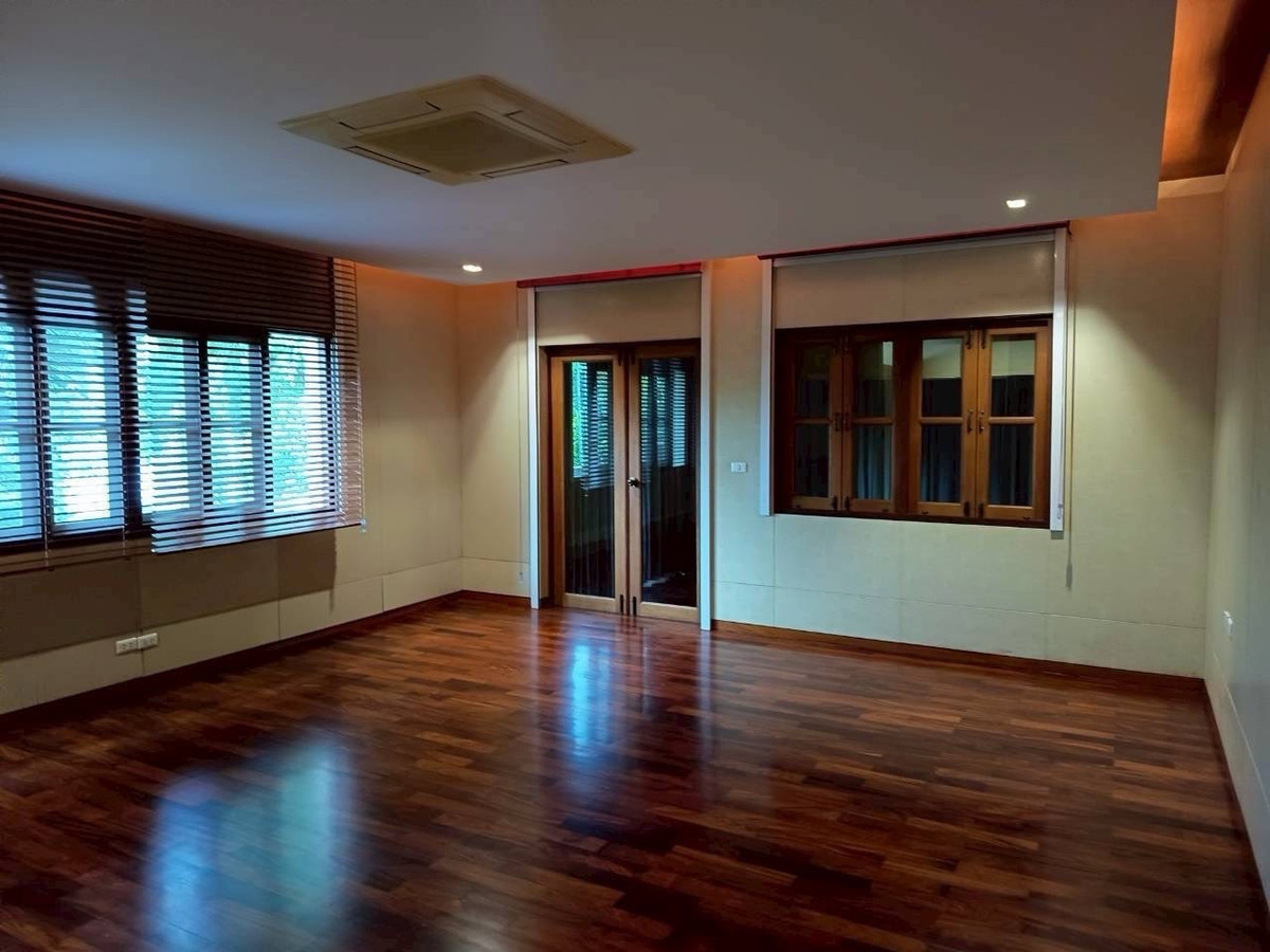 ให้เช่าบ้านบางนา แบริ่ง ลาซาล : ให้เช่า‼️บ้านเดี่ยว เนื้อที่ 351 ตร.ว. ซอยลาซาน ถนนสุขุมวิท 107  บางนา  กรุงเทพฯ  รีโนเสทใหม่  สวยกิ๊ก📌