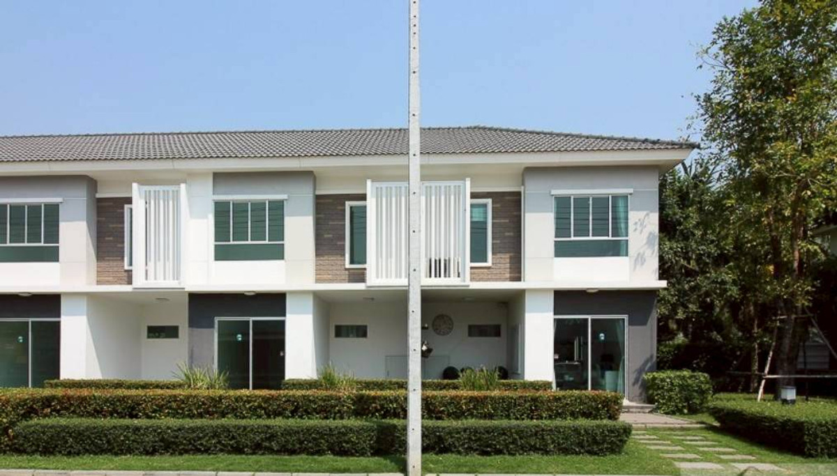 For SaleTownhomeMahachai Samut Sakhon : 95247 - 2-story townhouse for sale, Pruksa Ville Village 67, house ready to move in, single house function, Om Noi, Sam Phran.