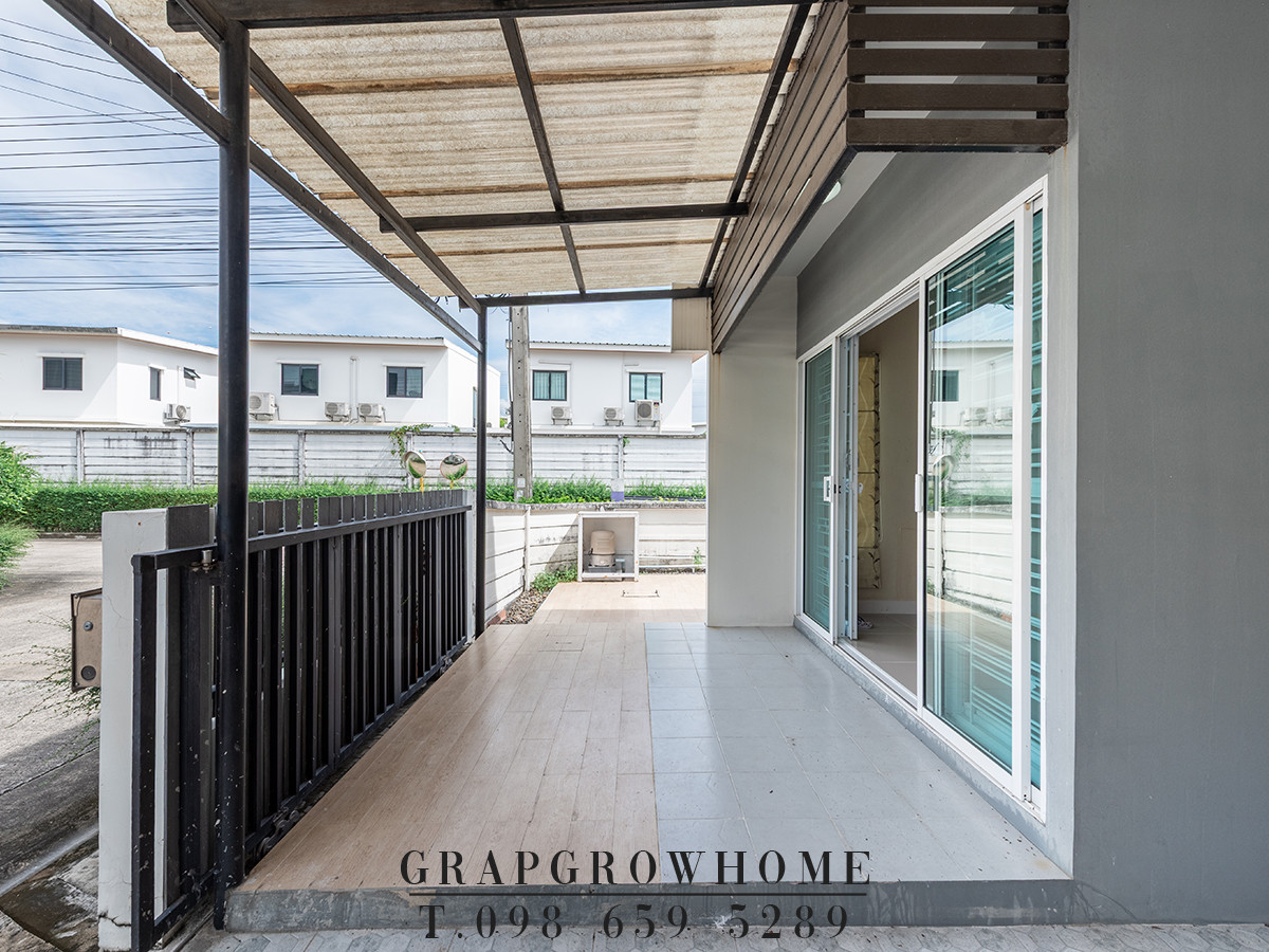 ขาย / ให้เช่า เดอะ คัลเลอร์ส เลชเชอร์ บางนา กม.8 ทาวน์โฮม 2 ชั้นสไตล์บ้านแฝด บ้านใหม่เจ้าของไม่เคยอยู่ 4 ห้องนอน ใกล้เมกะบางนาเพียง 5 นาที  Loading...