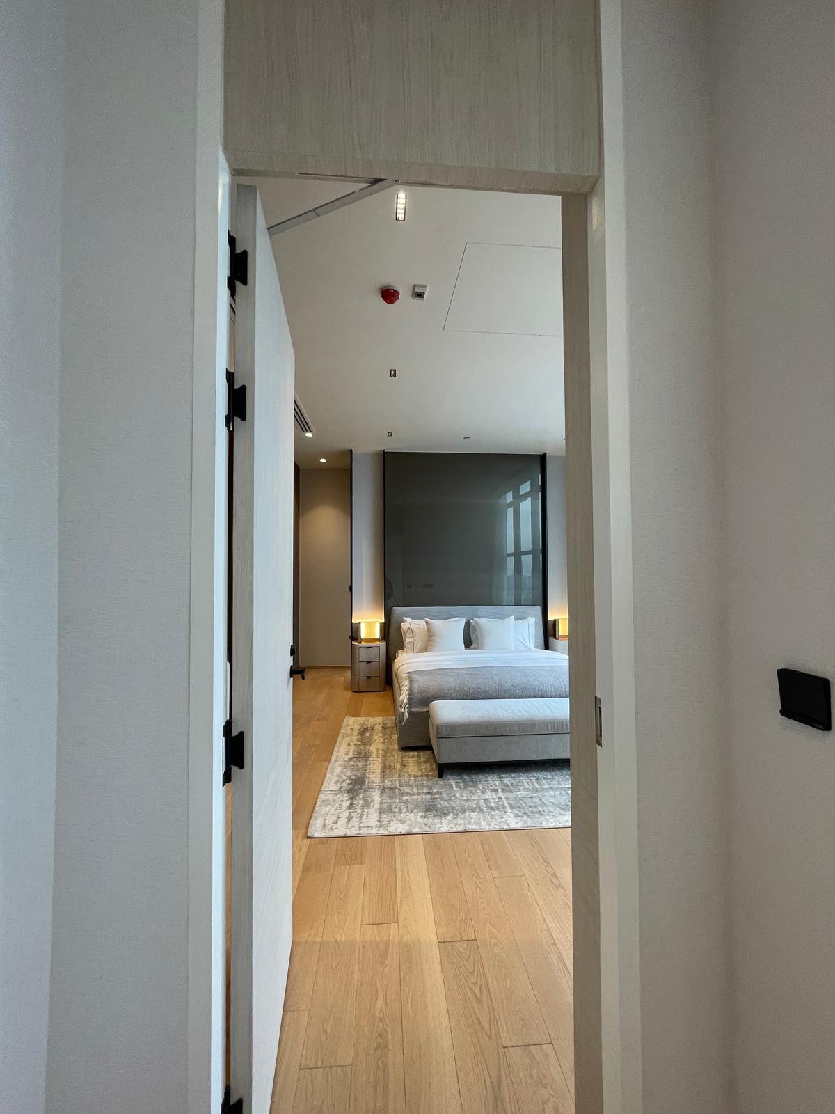 For SaleCondoRatchathewi,Phayathai : CONNER Ratchathewi | Super Luxury Penthouse, 3 floors, 270 degree view, near BTS Ratchathewi, the newest Super Luxury condo from The Creators HQ, outstanding with the Vertical Forest concept - an 80 meter high sky garden planted with over 145,987+ trees, 