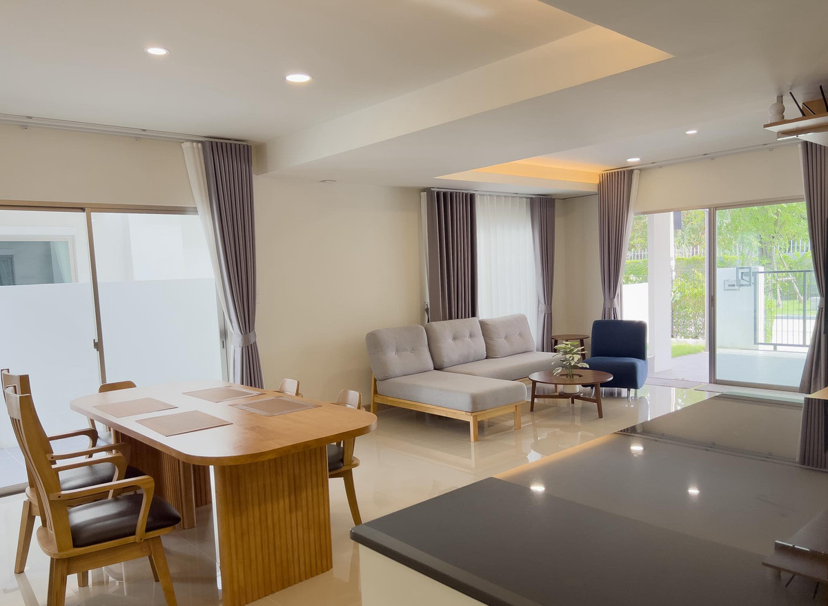 For RentHousePattaya, Bangsaen, Chonburi : For rent, beautiful detached house near Pattaya city. and international school, fully furnished, ready to move in