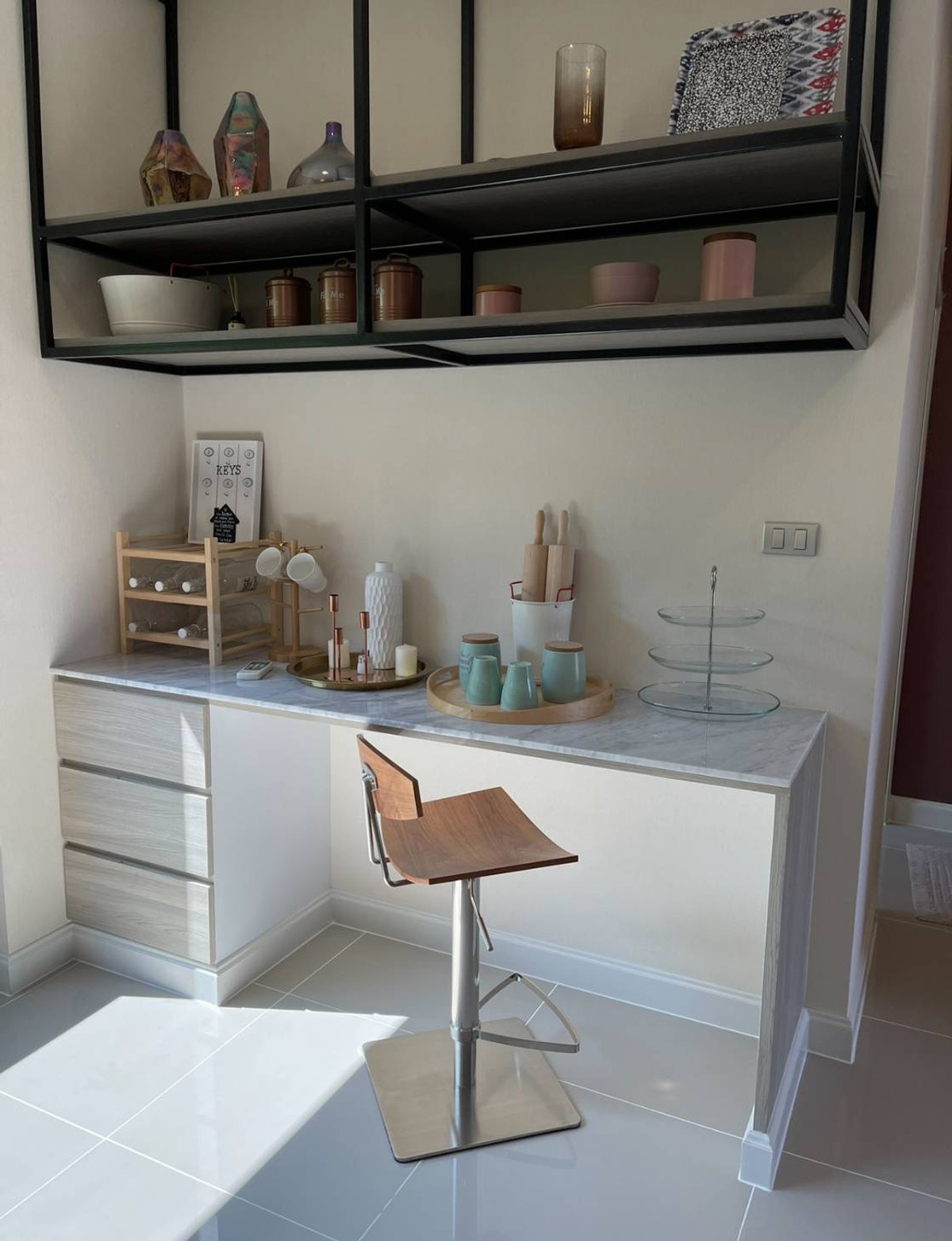 For RentHousePattanakan, Srinakarin : Single house for rent: Perfect Place 2 — New Krungthep Kreetha Road. Beautiful house ready to move in Near international schools / expressways / famous department stores, 2-storey detached house, modern style, on an area of ​​90 square meters, spacious us