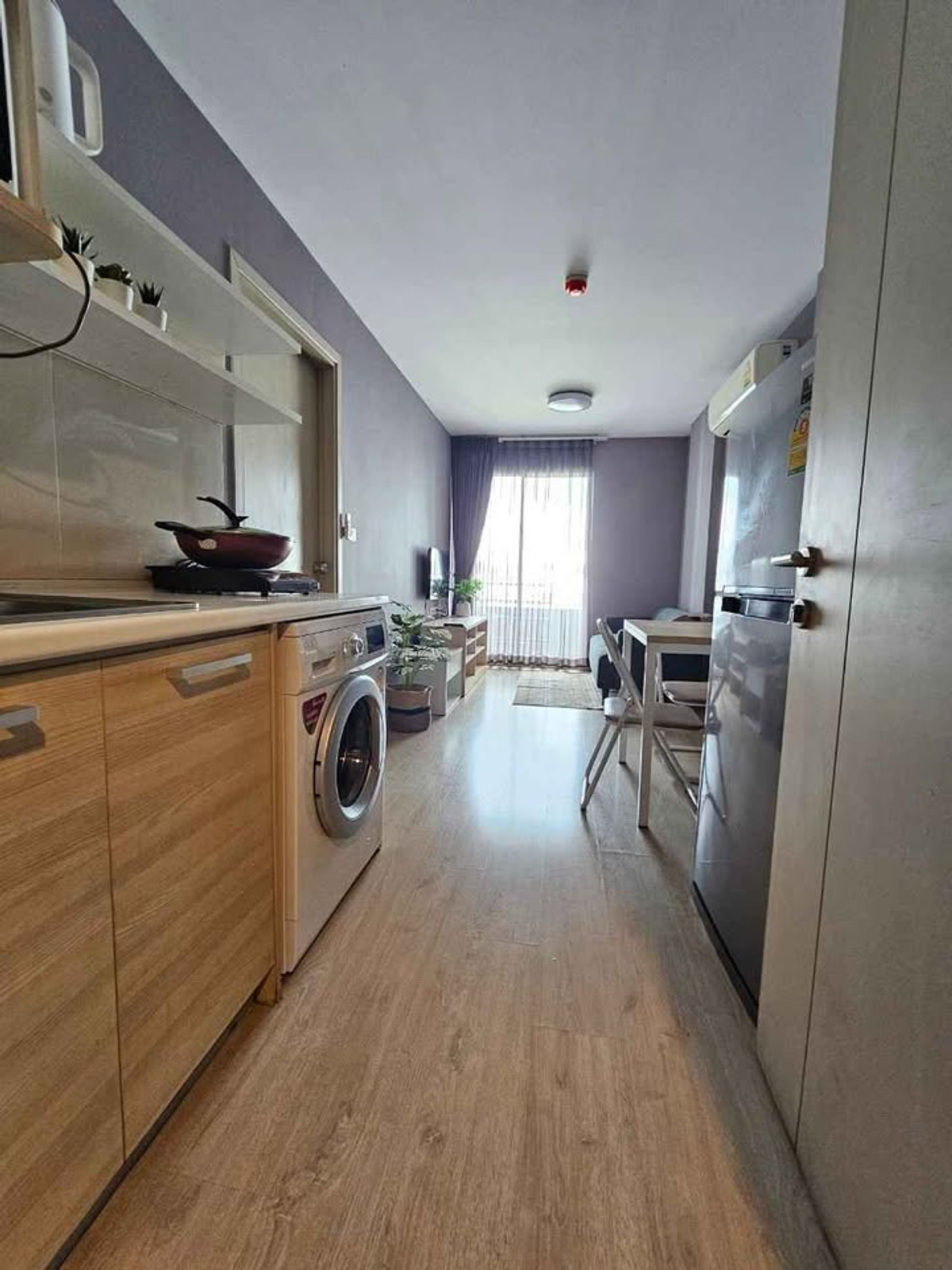 ให้เช่าคอนโดอ่อนนุช อุดมสุข : ให้เช่า Elio Del Ray สุขุมวิท 64  ขนาด 1 ห้องนอน ตึก H ชั้น 8 วิวสระว่ายน้ำ แต่งครบ ใกล้ทั้ง BTS ปุณณวิถีและอุดมสุข มีรถตู้รับส่งทุก 30 นาที