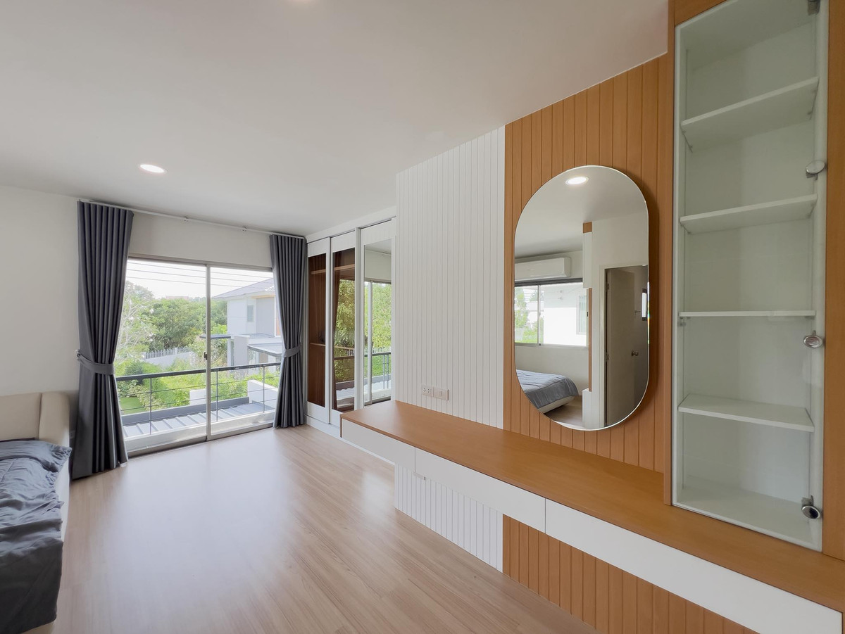 For RentHousePattaya, Bangsaen, Chonburi : For rent, beautiful detached house near Pattaya city. and international school, fully furnished, ready to move in