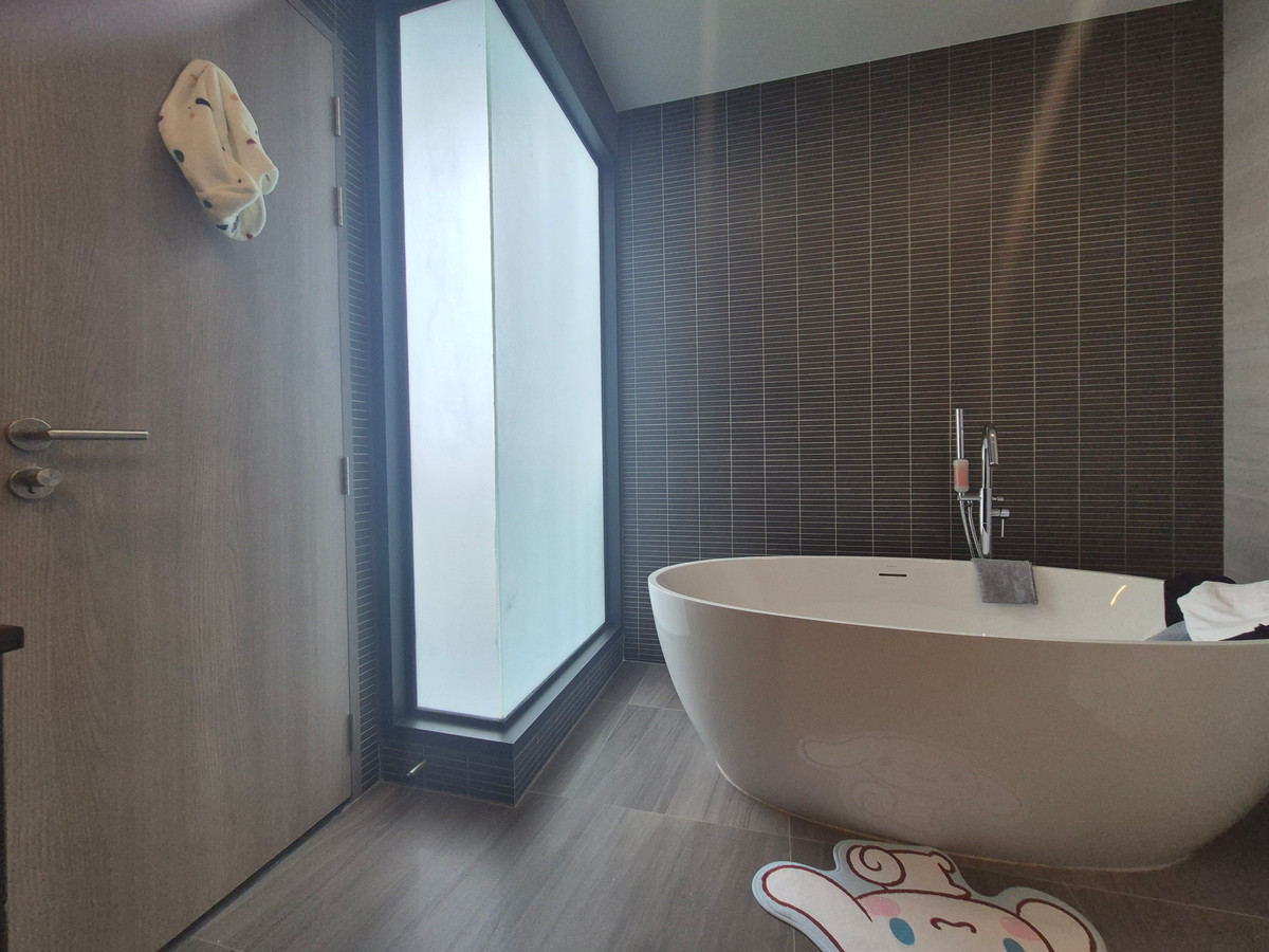 ให้เช่าบ้านพัฒนาการ ศรีนครินทร์ : ( ให้เช่าบ้านเดี่ยว 3 ชั้น! ) 4 ห้องนอน 5 ห้องน้ำ Vana Residence พระราม 9 - ศรีนครินทร์ (กรุงเทพกรีฑาตัดใหม่)