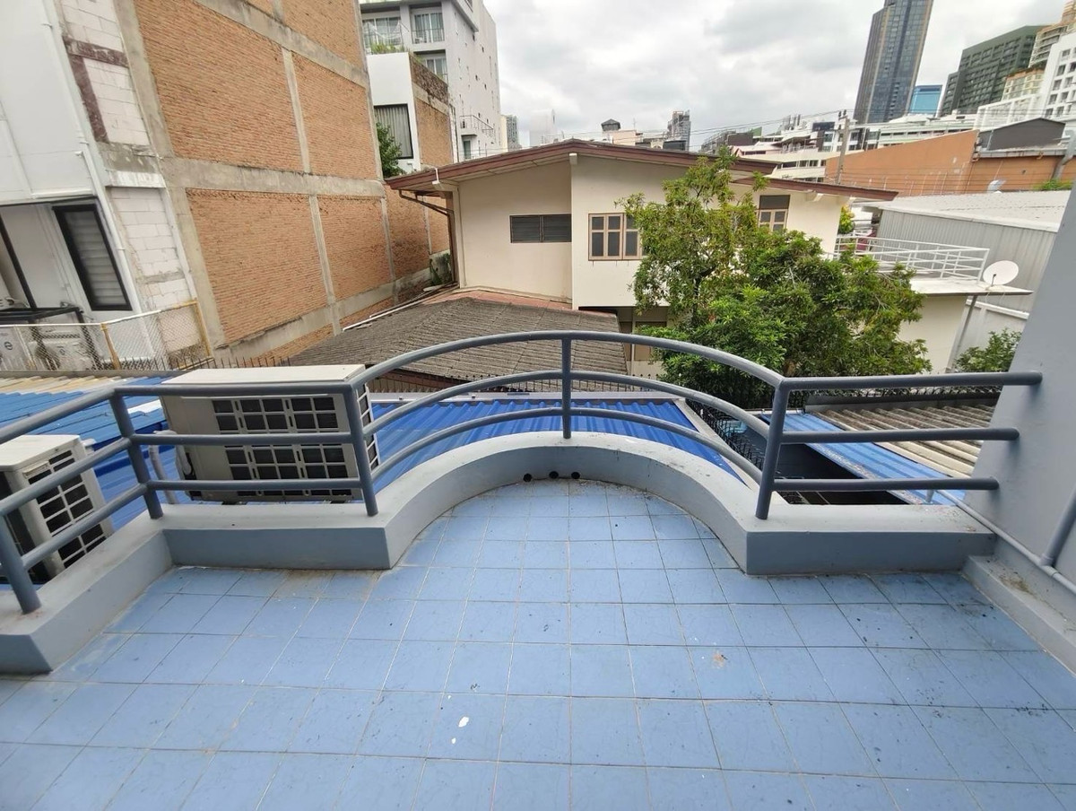 For RentHome OfficeSukhumvit, Asoke, Thonglor : Home Office for rent, Thonglor, Sukhumvit, near BTS, can register a company, can do business | Home Office Thonglor for Business