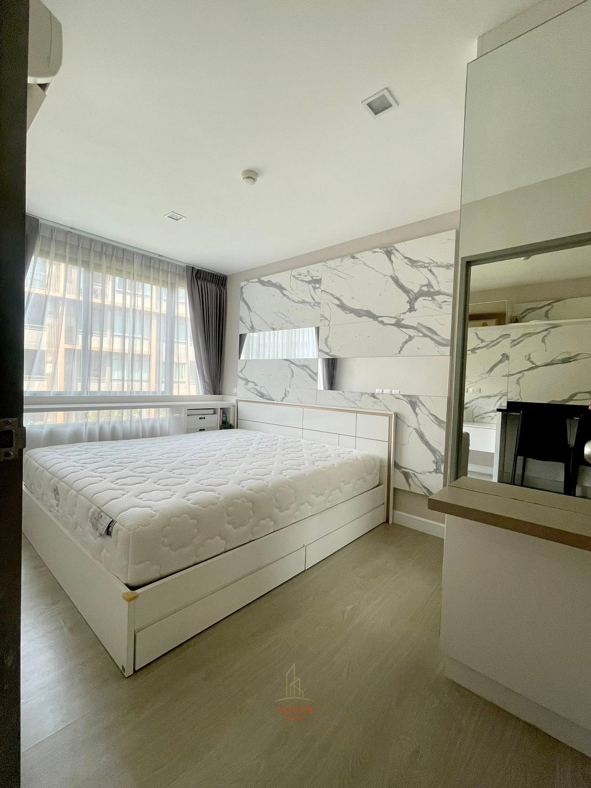 For SaleCondoRatchadapisek, Huaikwang, Suttisan : SC110025 Condo for Sale: Metro Luxe Ratchada, near MRT Huai Khwang and Sutthisan