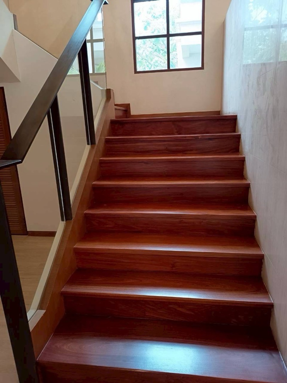 ให้เช่าบ้านบางนา แบริ่ง ลาซาล : ให้เช่า‼️บ้านเดี่ยว เนื้อที่ 351 ตร.ว. ซอยลาซาน ถนนสุขุมวิท 107  บางนา  กรุงเทพฯ  รีโนเสทใหม่  สวยกิ๊ก📌