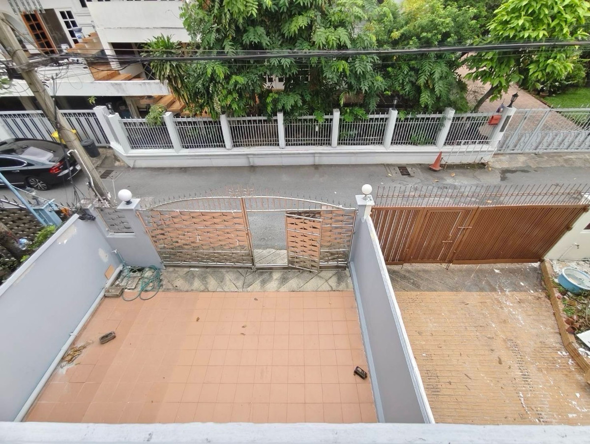 For RentHome OfficeSukhumvit, Asoke, Thonglor : Home Office for rent, Thonglor, Sukhumvit, near BTS, can register a company, can do business | Home Office Thonglor for Business