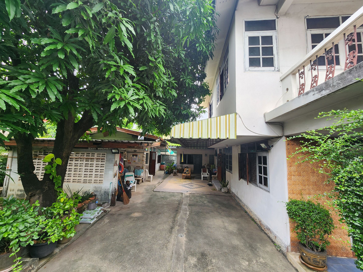 For SaleHouseBang Sue, Wong Sawang, Tao Pun : 95346 - 2-story detached house for sale, Soi Supha Ruam 44, Prachachuen Road, Bang Sue Subdistrict, Dusit District, Bangkok.