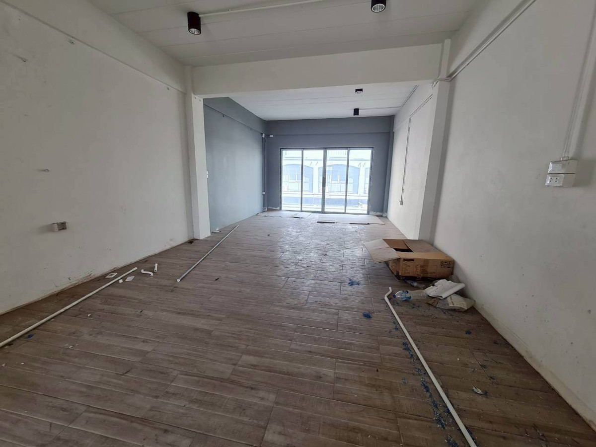 ขายอาคารพาณิชย์นนทบุรี บางใหญ่ บางบัวทอง : 87970 - ขายตึกแถว 4 ชั้น พร้อมชั้นลอยและดาดฟ้า ทำเลทอง การเดินทางสะดวก ใกล้ MRT สายสีชมพู สถานีสามัคคี #ถนนสามัคคี #ท่าทราย #นนทบุรี