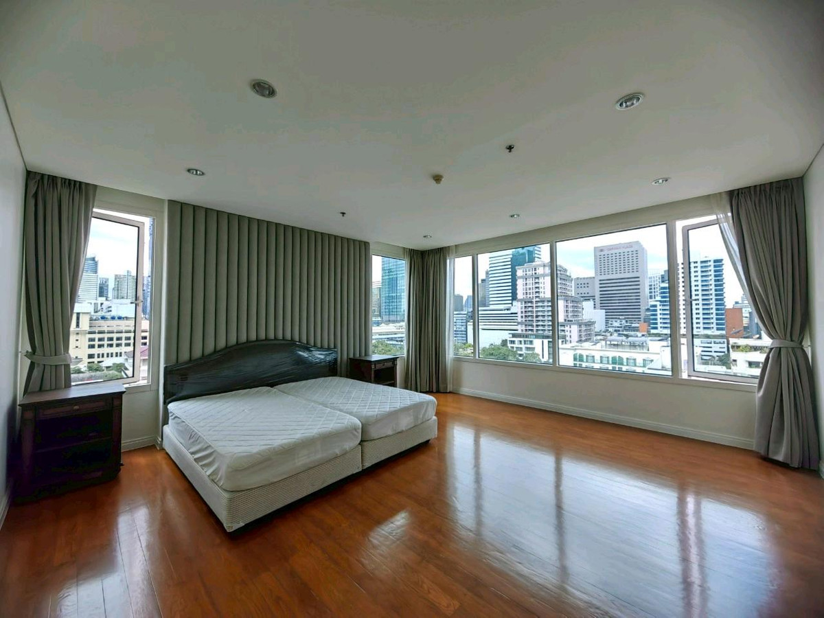คอนโดสีลม ศาลาแดง บางรัก : Royal Saladaeng for Sale & Rent 
Location : Saladaeng , Silom