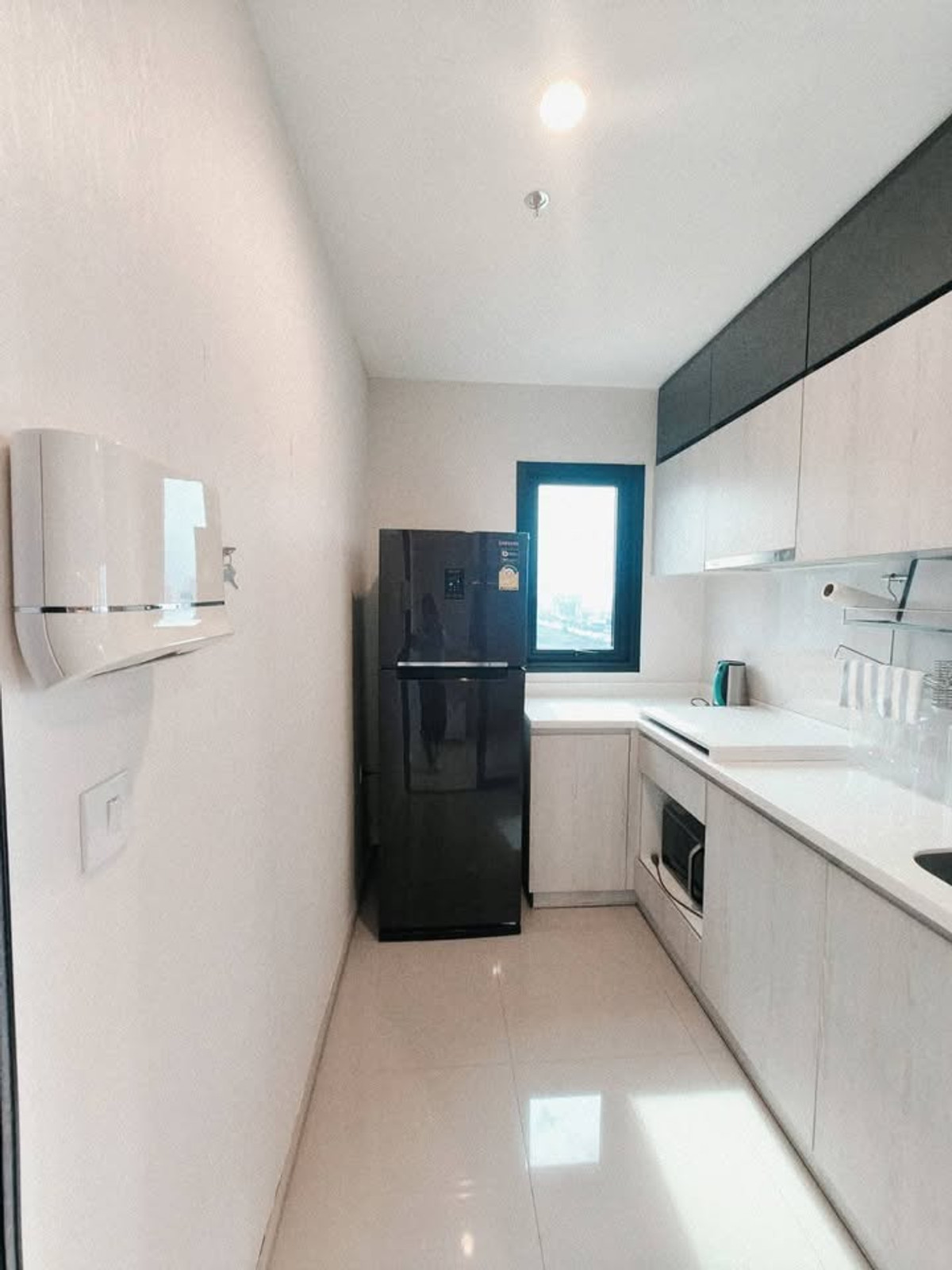 ให้เช่าคอนโดพระราม 9 เพชรบุรีตัดใหม่ RCA : เช่าคอนโด Life Asoke/ไลฟ์ อโศก (B6811017)