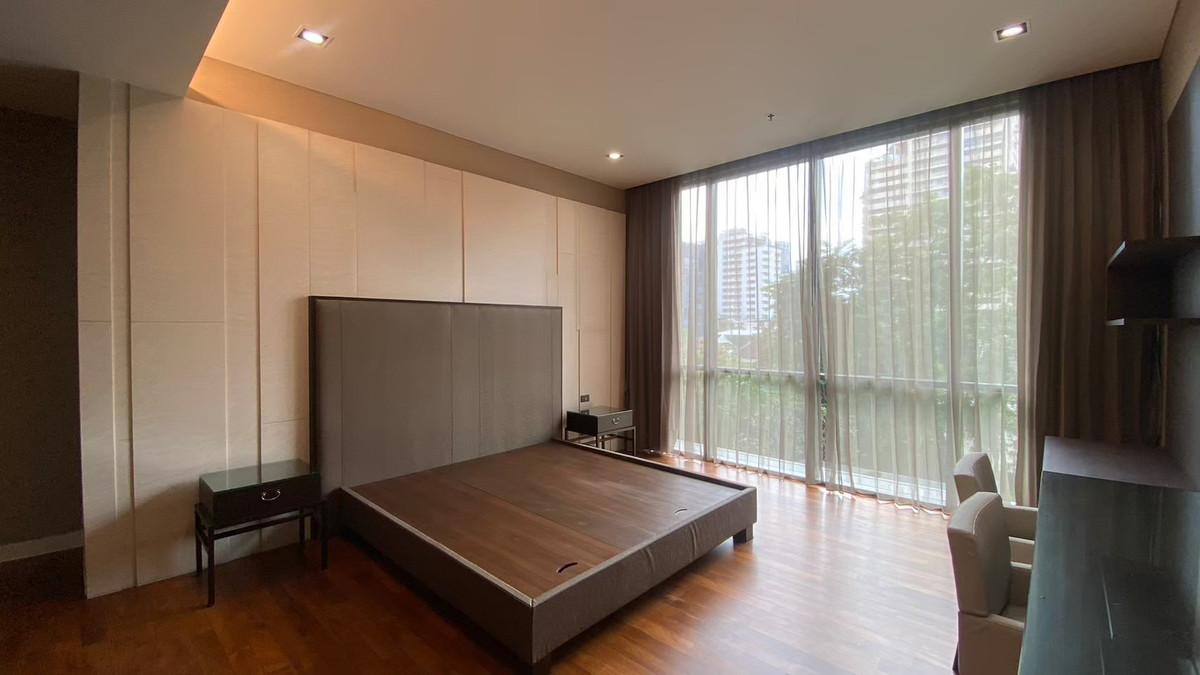 For RentCondoSukhumvit, Asoke, Thonglor : Domus 18 Condominium Luxury 3 Bedrooms for Rent