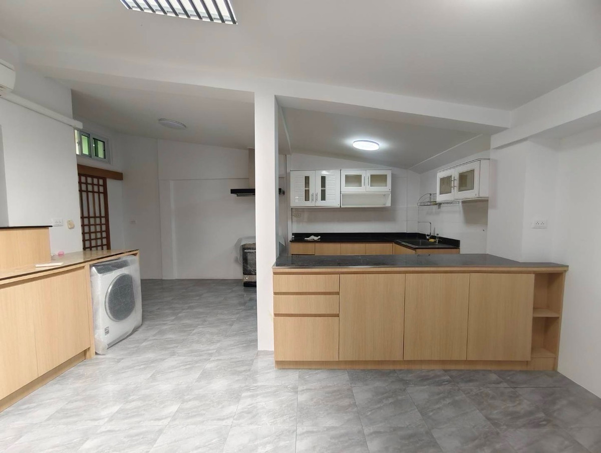 For RentHome OfficeSukhumvit, Asoke, Thonglor : Home Office for rent, Thonglor, Sukhumvit, near BTS, can register a company, can do business | Home Office Thonglor for Business