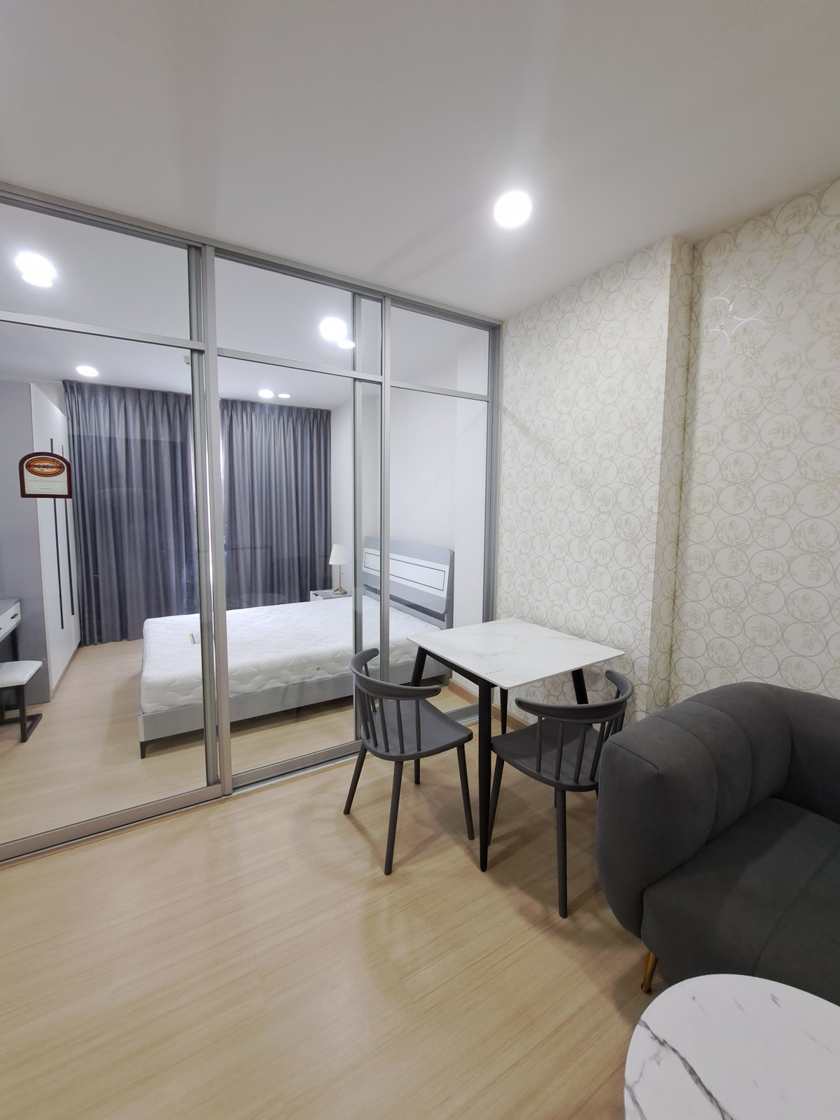 ให้เช่าคอนโดสมุทรปราการ สำโรง :  ปล่อยเช่าด่วน ชั้น 11 วิวโล่ง