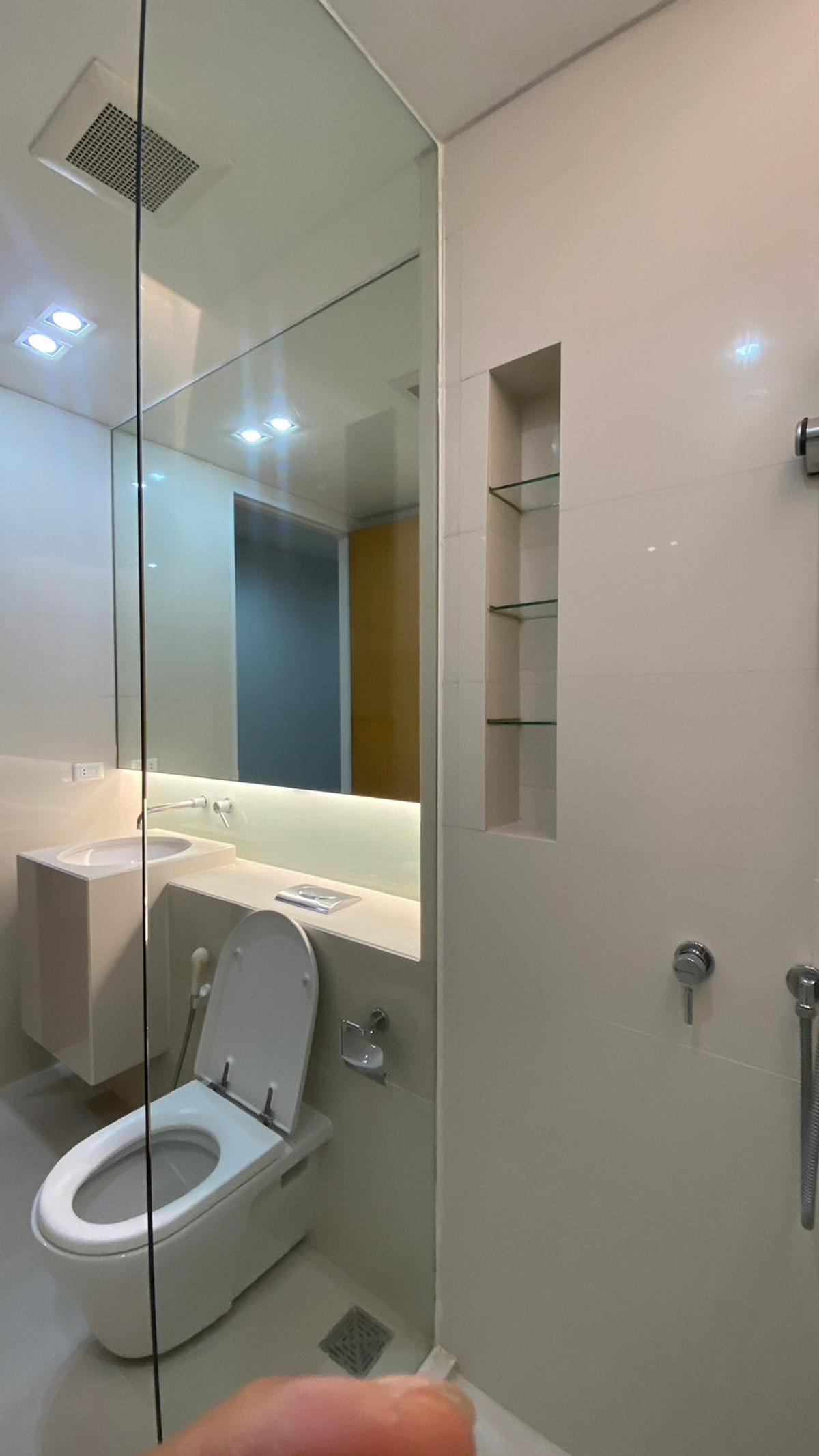 For RentCondoSukhumvit, Asoke, Thonglor : Domus 18 Condominium Luxury 3 Bedrooms for Rent