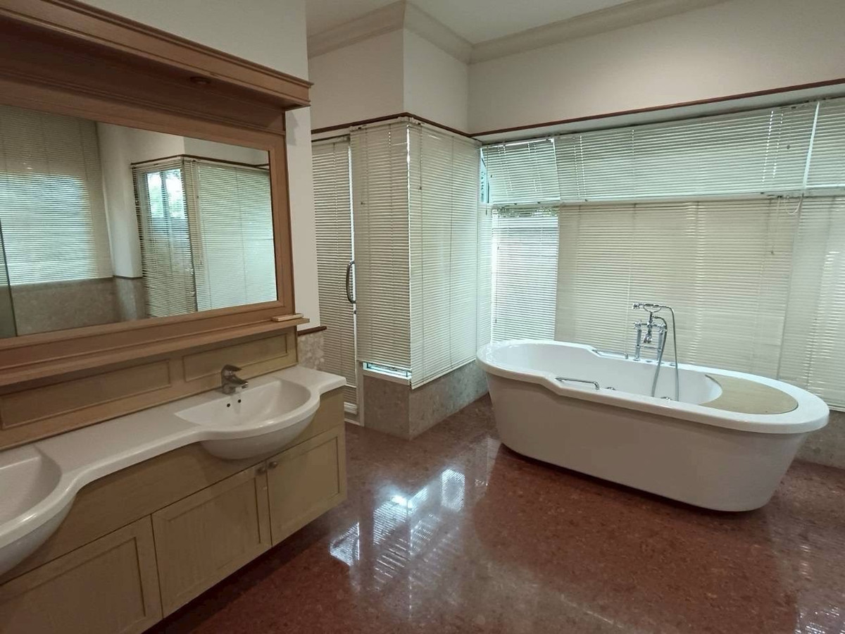 ให้เช่าบ้านบางนา แบริ่ง ลาซาล : ให้เช่า‼️บ้านเดี่ยว เนื้อที่ 351 ตร.ว. ซอยลาซาน ถนนสุขุมวิท 107  บางนา  กรุงเทพฯ  รีโนเสทใหม่  สวยกิ๊ก📌