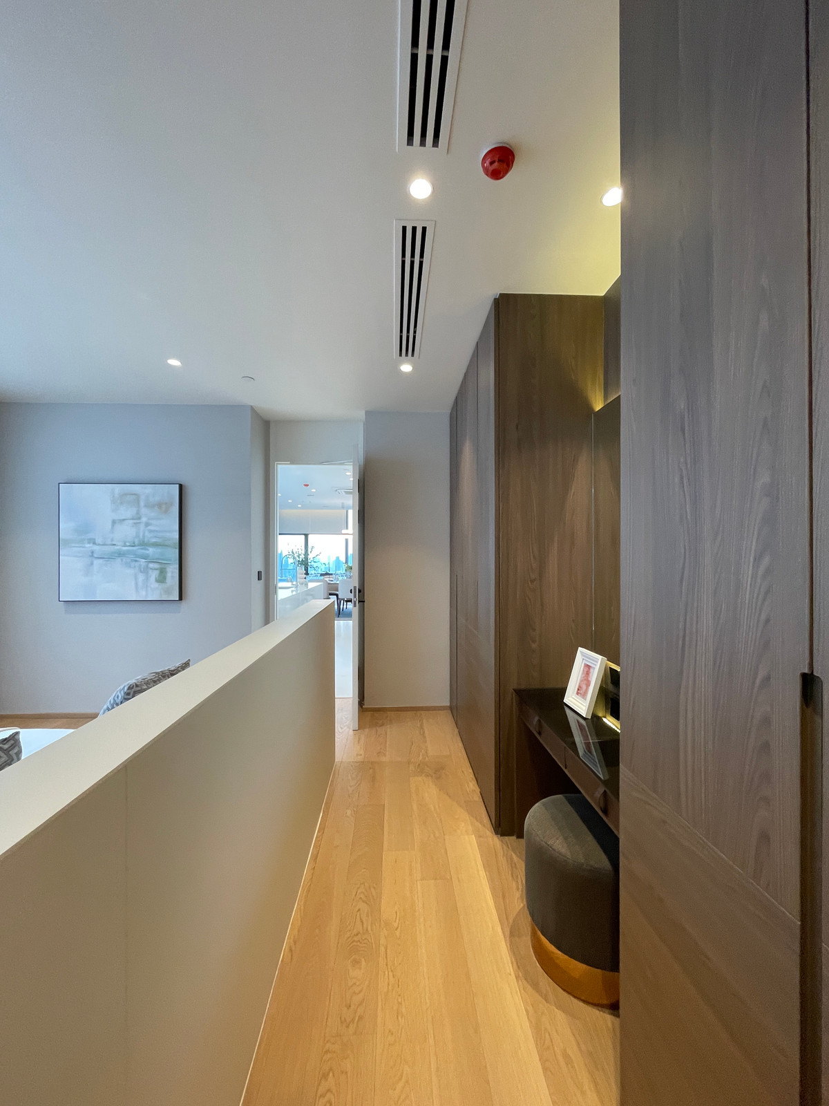 For SaleCondoRatchathewi,Phayathai : CONNER Ratchathewi | Super Luxury Penthouse, 3 floors, 270 degree view, near BTS Ratchathewi, the newest Super Luxury condo from The Creators HQ, outstanding with the Vertical Forest concept - an 80 meter high sky garden planted with over 145,987+ trees, 