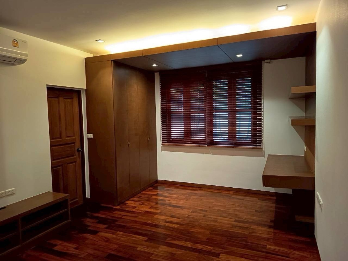 ให้เช่าบ้านบางนา แบริ่ง ลาซาล : ให้เช่า‼️บ้านเดี่ยว เนื้อที่ 351 ตร.ว. ซอยลาซาน ถนนสุขุมวิท 107  บางนา  กรุงเทพฯ  รีโนเสทใหม่  สวยกิ๊ก📌