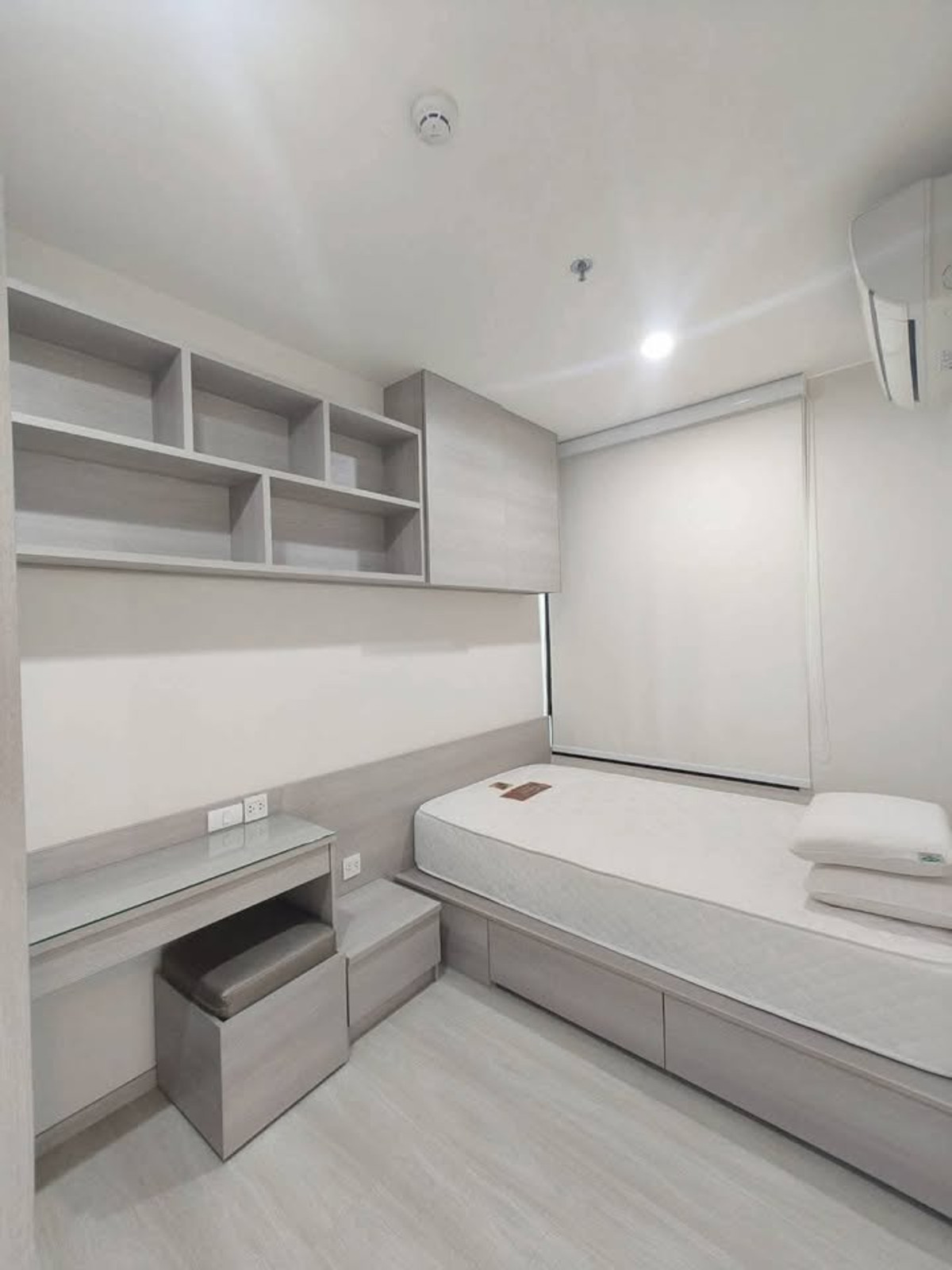 ให้เช่าคอนโดพระราม 9 เพชรบุรีตัดใหม่ RCA : เช่าคอนโด Life Asoke/ไลฟ์ อโศก (B6811017)