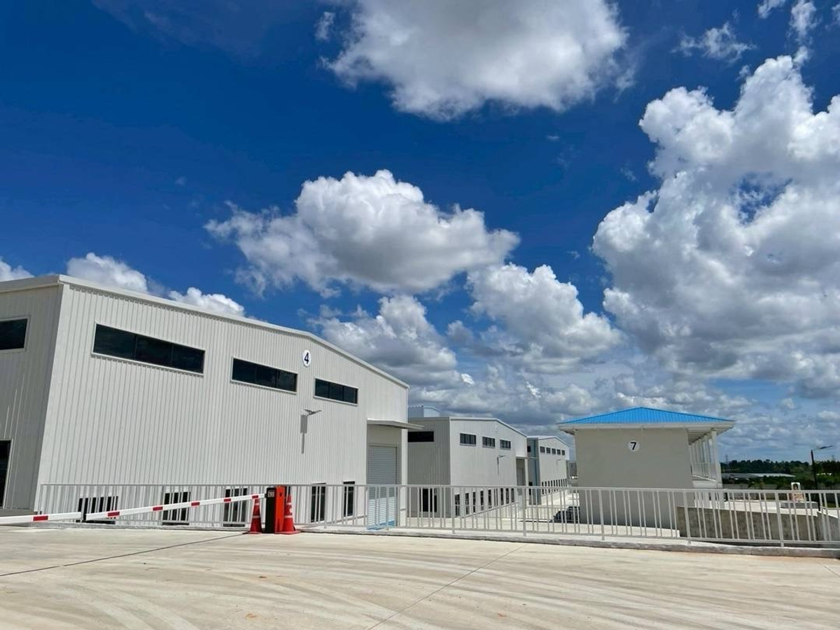 ให้เช่าโรงงานพัทยา บางแสน ชลบุรี สัตหีบ : 🏭 ให้เช่าโรงงานในนิคมอุตสาหกรรม – ศรีราชา ชลบุรี

📍 ที่ตั้ง : พื้นที่สีม่วง อำเภอศรีราชา จังหวัดชลบุรี
🚛 ติดถนนสาย 331 เดินทางสะดวก
⛴ เพียง 19 นาทีถึงท่าเรือแหลมฉบัง