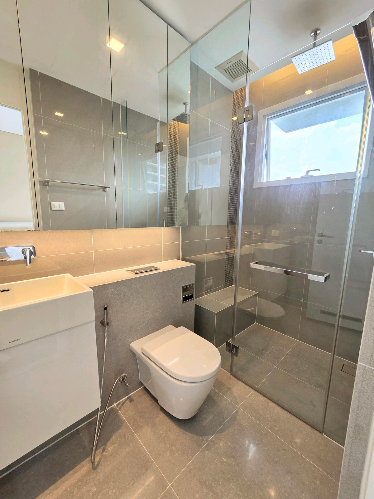 ให้เช่าคอนโดลาดพร้าว เซ็นทรัลลาดพร้าว : 🔥ให้เช่าด่วน🔥 The Saint Residence 2 ห้องนอน 2 ห้องน้ำ ห้องบิ๊วอิน ทั้งห้อง เฟอร์นิเจอร์ครบ พร้อมอยู่ เดินทางสะดวก ใกล้ MRT พหลโยธิน ❗