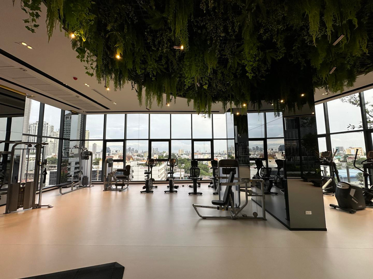 For SaleCondoKhlongtoei, Kluaynamthai : 🔥Urgent Sale🔥 Ideo Sukhumvit-Rama 4, corner unit, large size, great view, fully furnished, ready to move in, near BTS Phra Khanong.