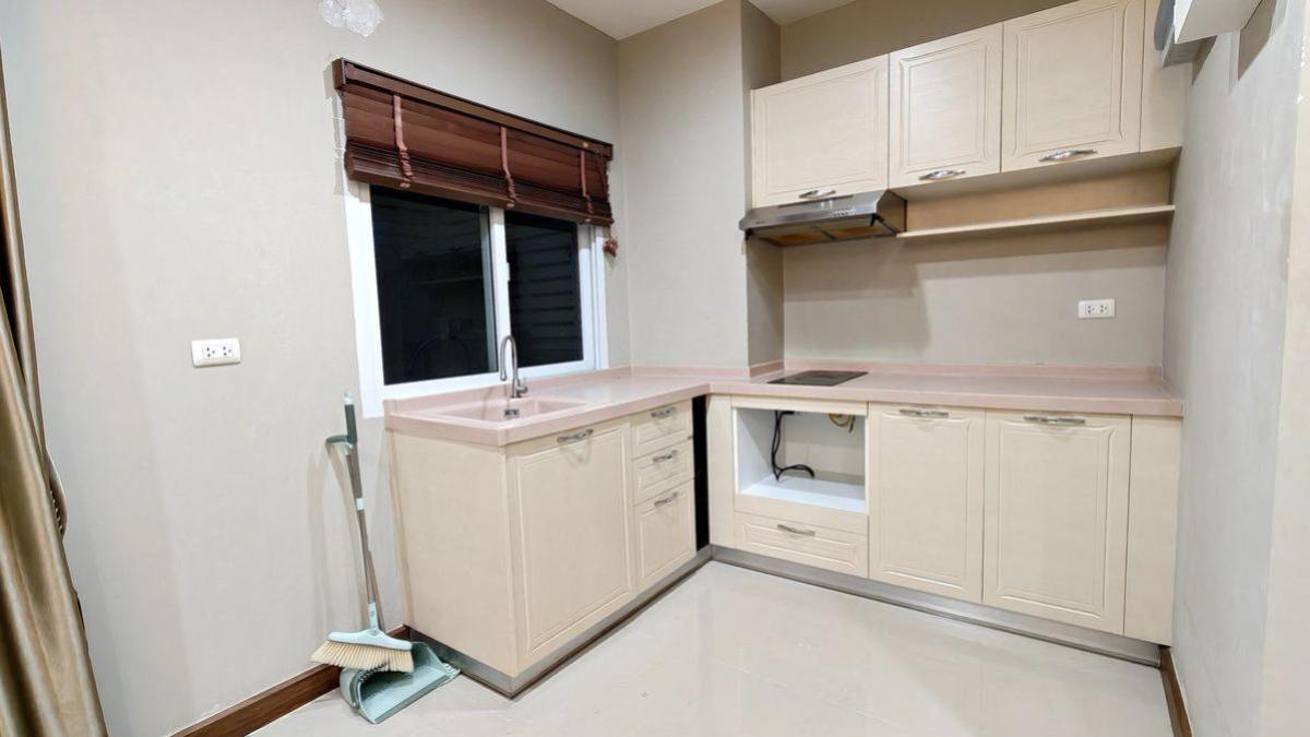 ขายทาวน์โฮมแจ้งวัฒนะ เมืองทอง : ขายทาวน์เฮ้าส์/ทาวน์โฮม เดอะ ทรัสต์ ซิตี้ งามวงศ์วาน 25 บางเขน เมืองนนทบุรี นนทบุรี CX-135994