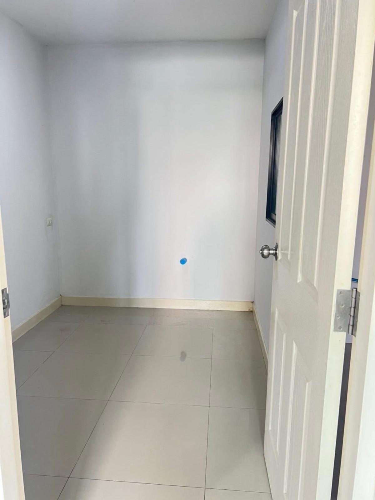 For SaleHouseNakhon Pathom : For Sale Townhouse/Townhome  , Baanfah Greenery Pinklao - Sai 5 , corner unit , Sam Phran , Sam Phran , Nakhon Pathom , CX-135188